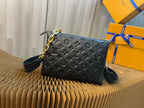 coussin pm 26cm black monogram empreinte calfskin
