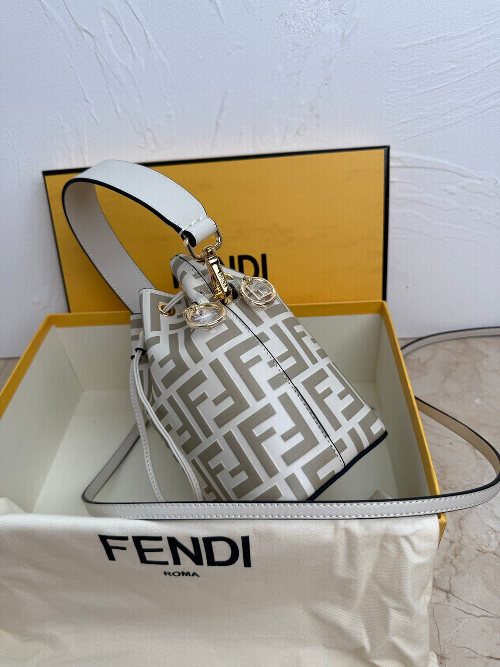 MON TRESOR 18 IN BEIGE WHITE CANVAS WITH FF MOTIF EMBROIDERED