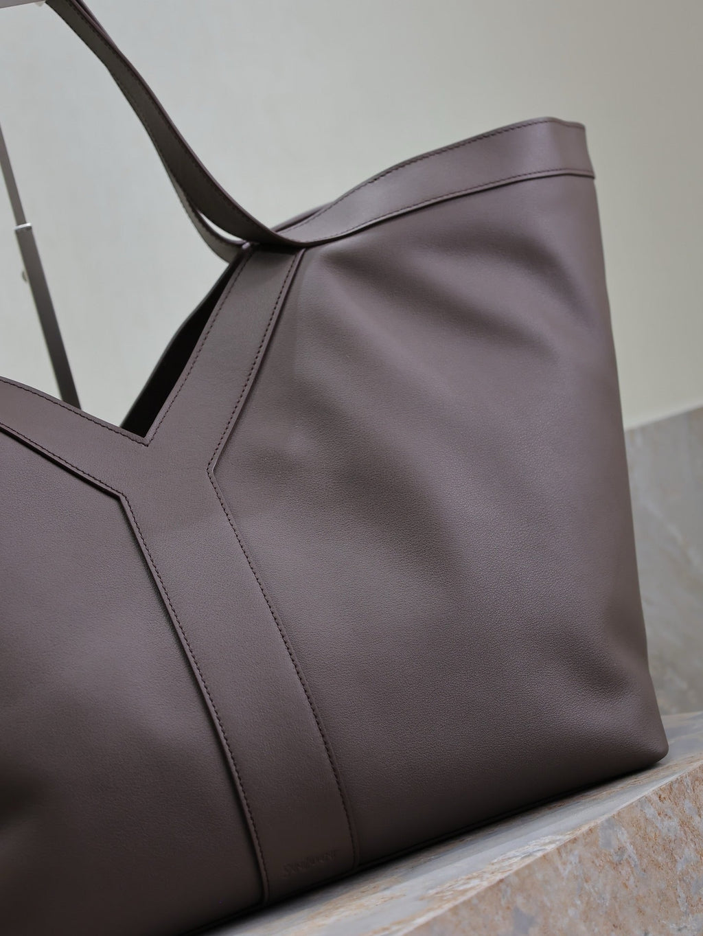 Y Tote Bag Dark Chocolate Cowhide