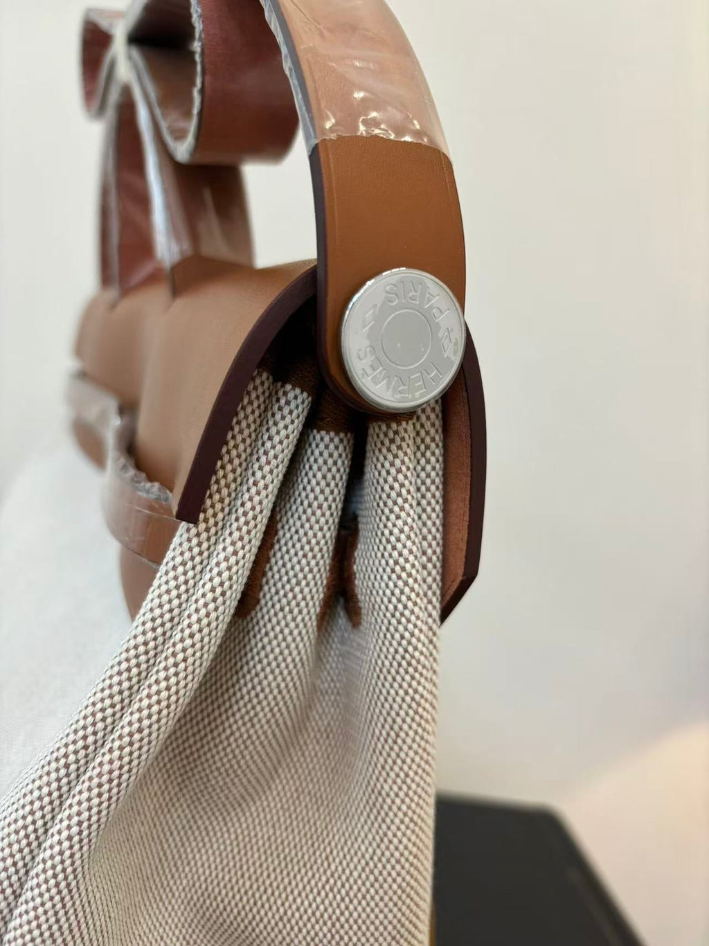 HERBAG MESSENGER 39 BAG IN BROWN CANVAS WAXED LEATHER