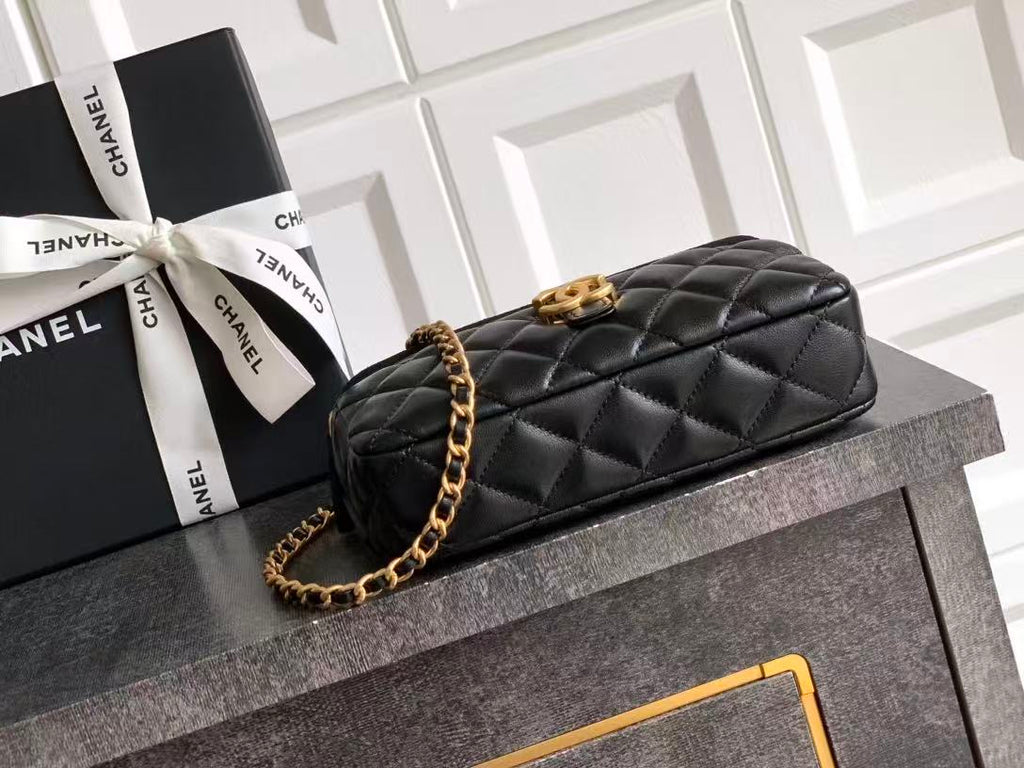 CC 25A Touch Phone Holder Bag 17.5cm with Chain Black Lamskin