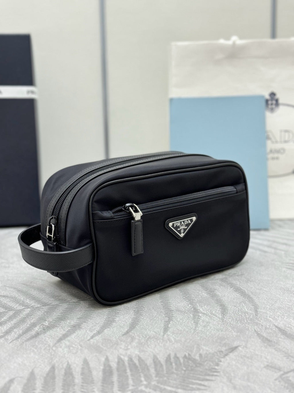 Prada Re-Edition Handbag 22cm Black Re-Nylon& Saffiano Leather