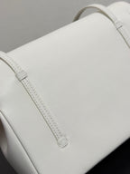 Chanel 26 Shoulder Bag 22cm White Caviar Leather