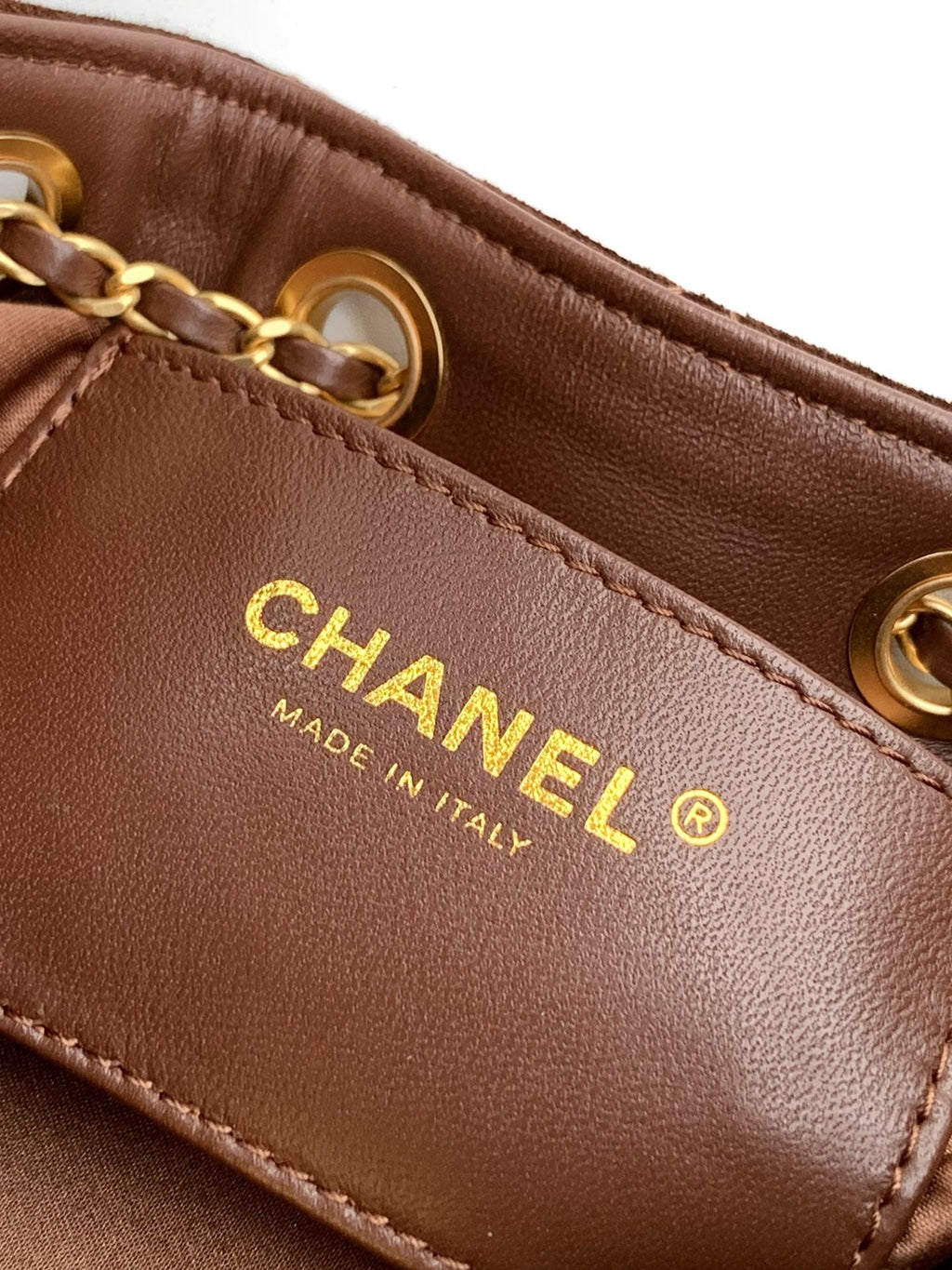 CHANEL 25S HOBO BAG 22 CM IN DARK BROWN SUEDE WITH GOLD HARDWARE