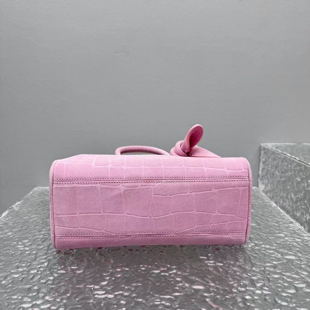 Jacquemus Le Petit Turismo 26cm Pink in Cowhide