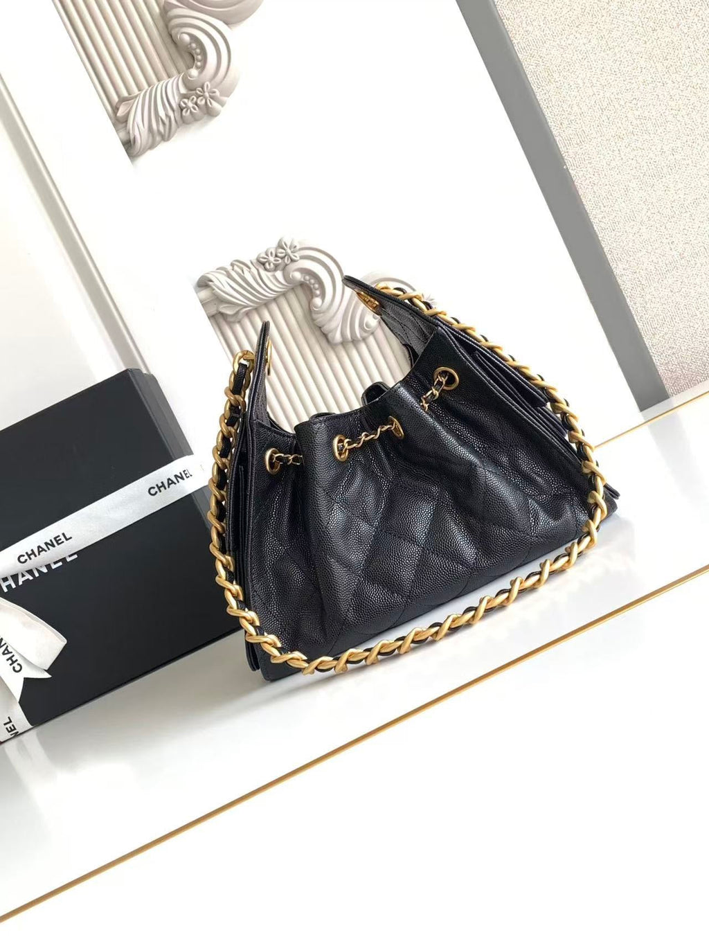 Chanel 25 Hobo Bag 22cm Black Calfskin GHW