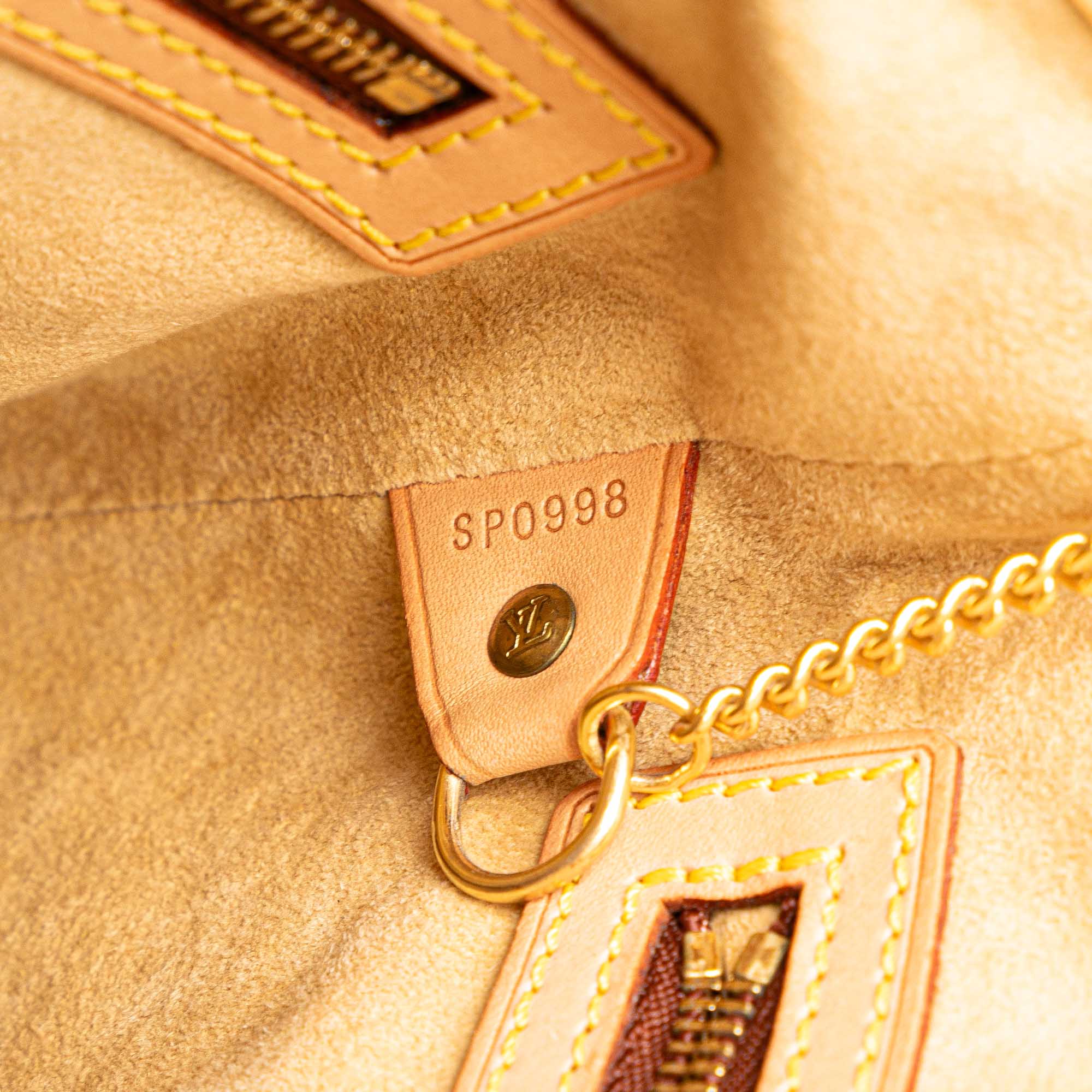LO-LV bags 4920