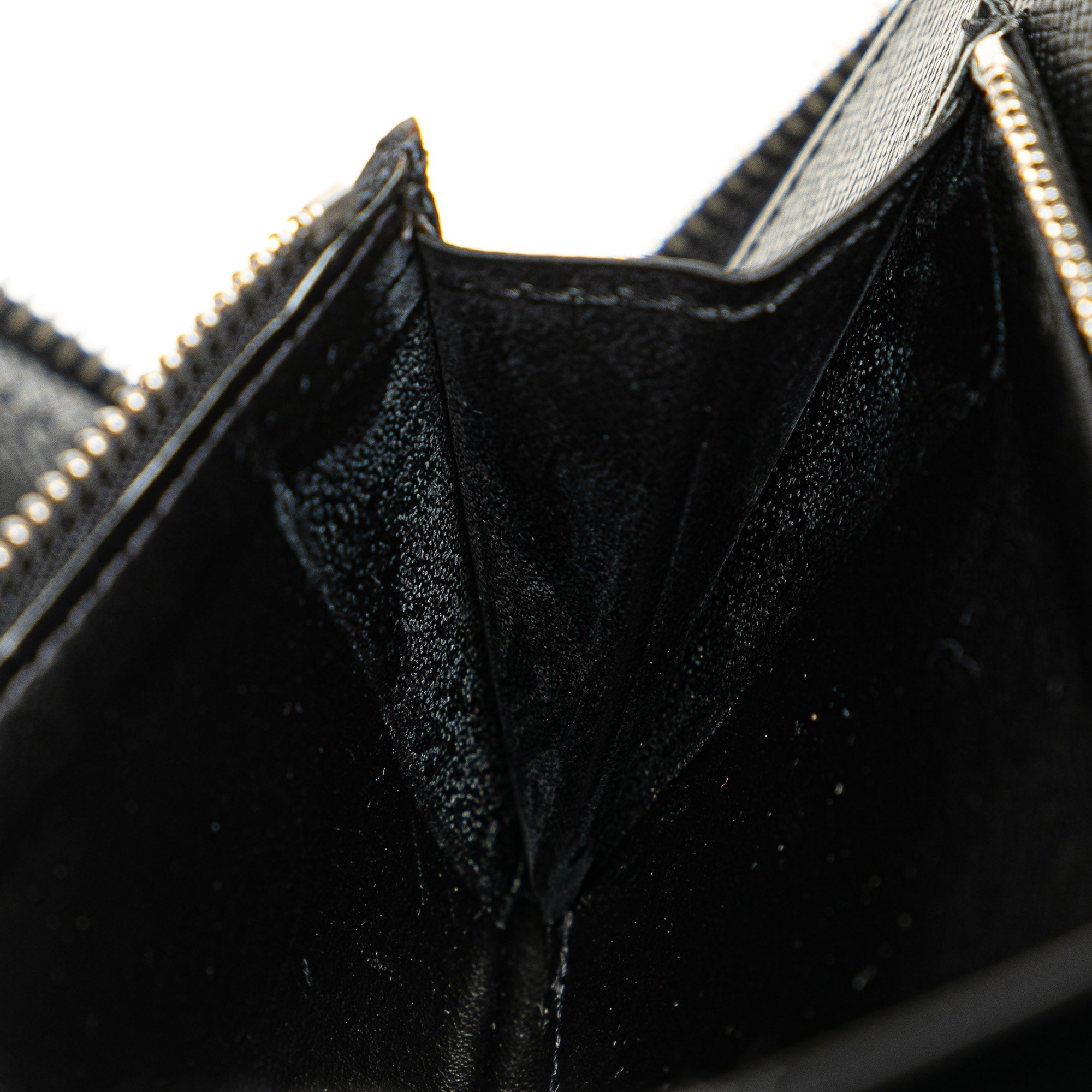 LO-LV bags 4909
