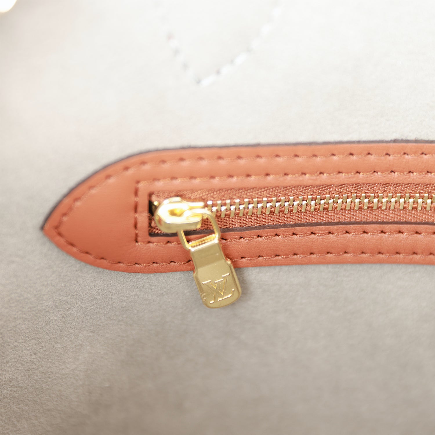 LO-LV bags 6824