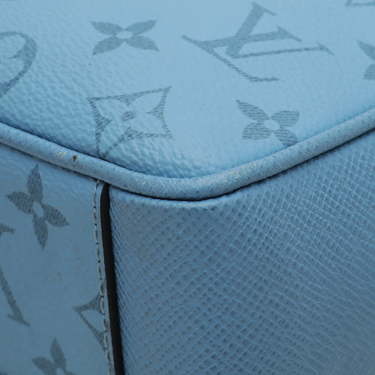 LO-LV bags 2112