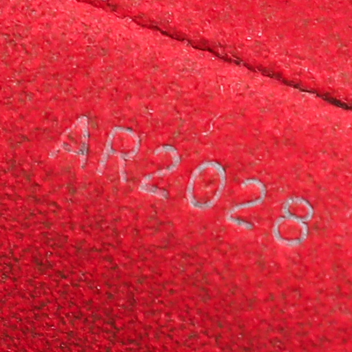 LO-LV bags 2226