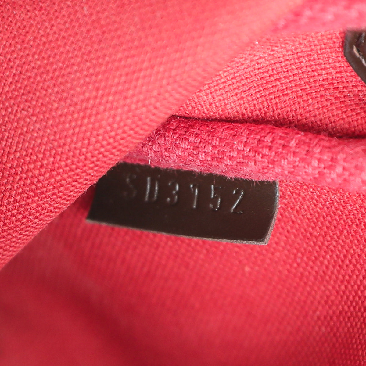LO-LV bags 2206