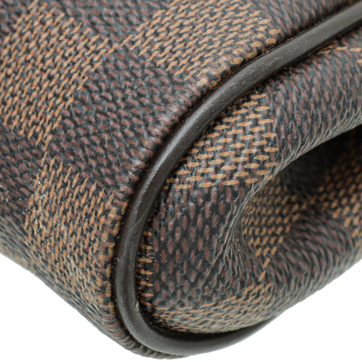 LO-LV bags 2206