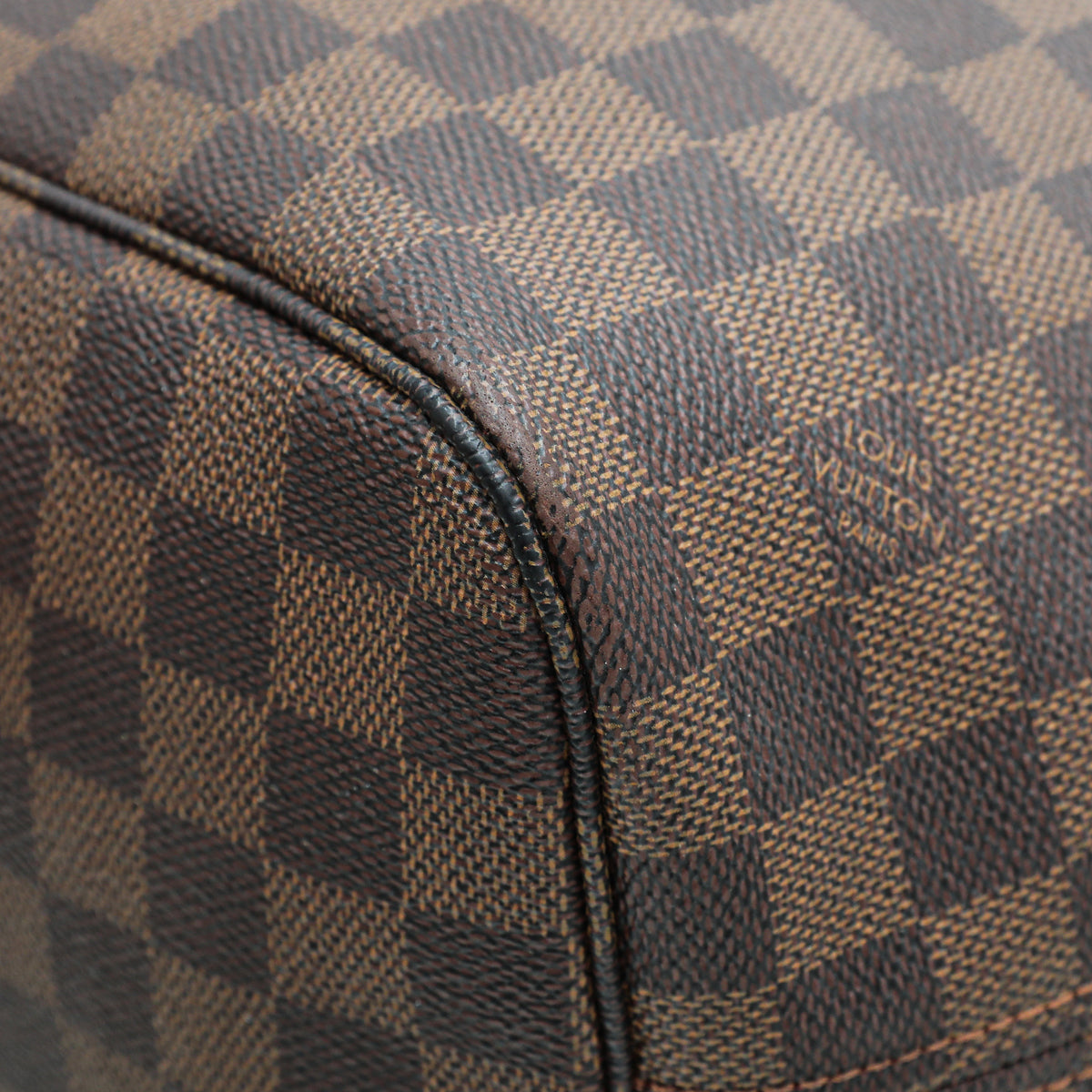 LO-LV bags 2212