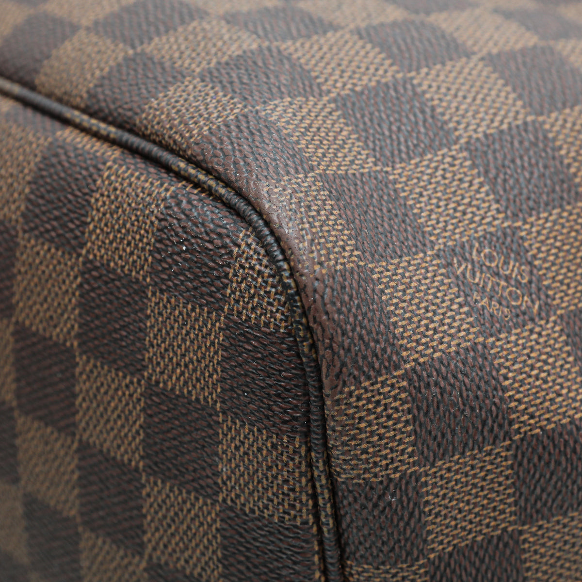 LO-LV bags 2212
