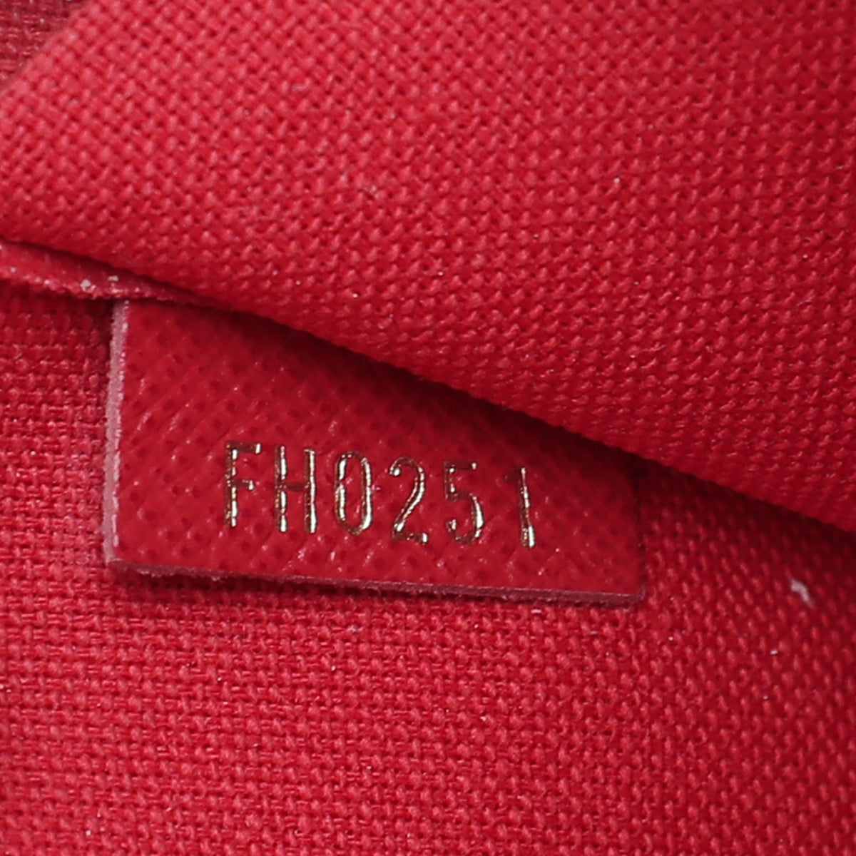 LO-LV bags 2214