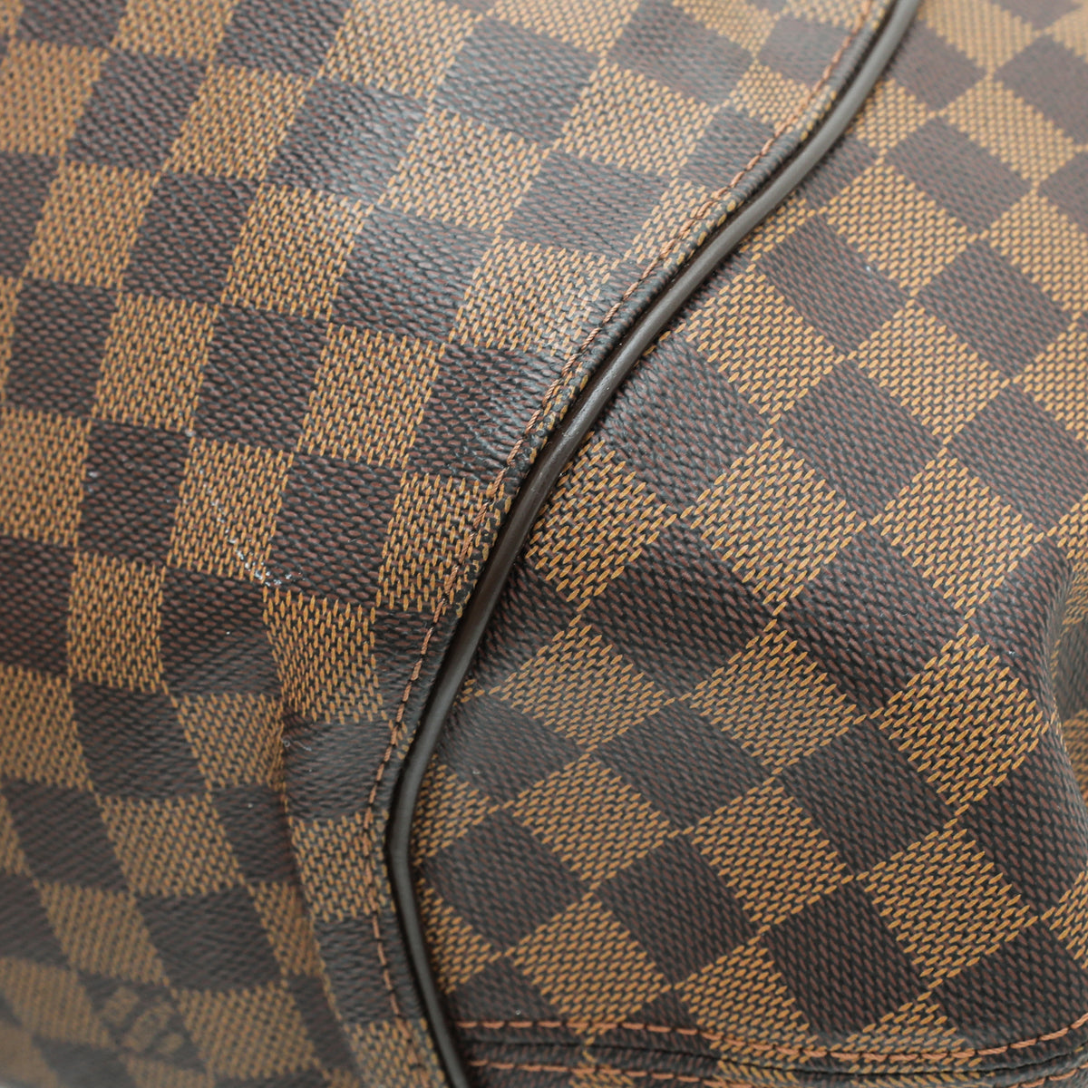 LO-LV bags 2221
