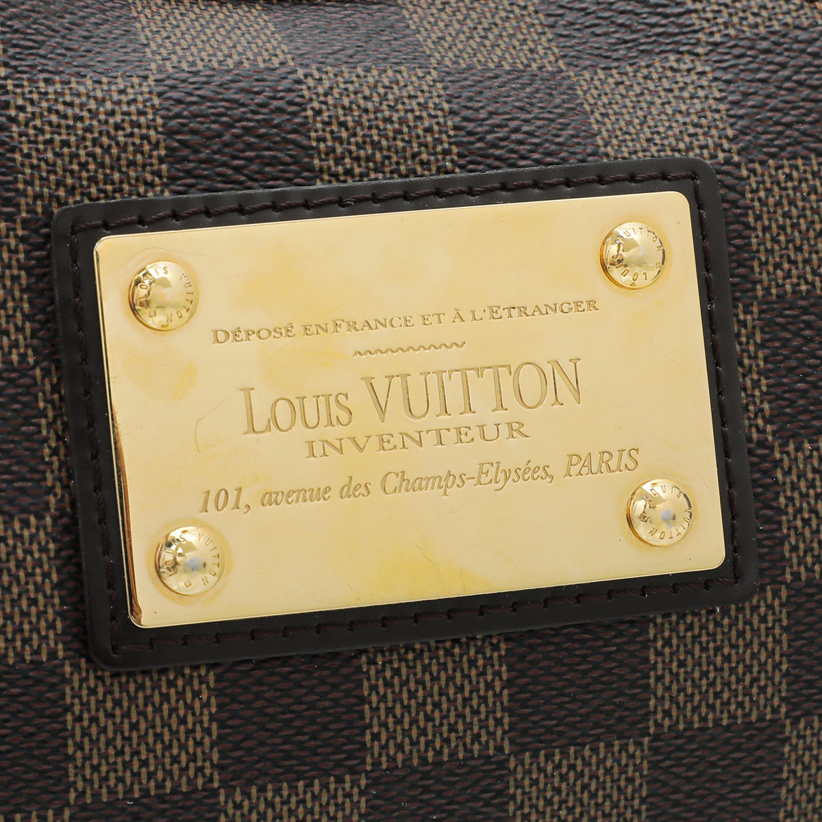 LO-LV bags 2225