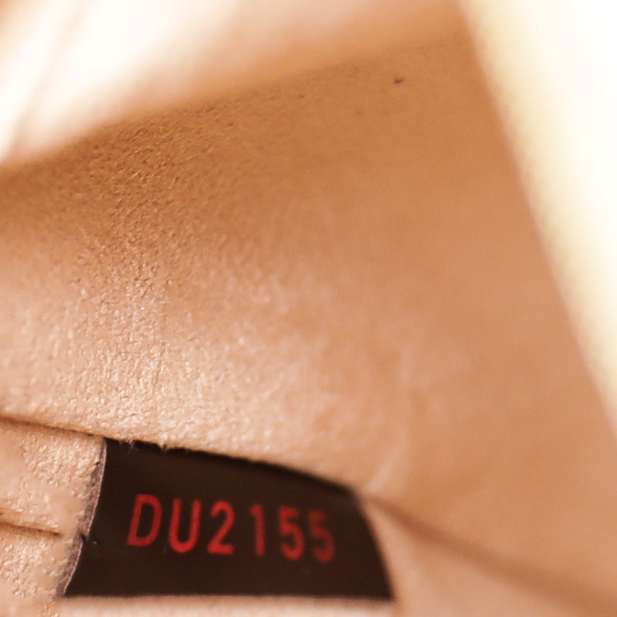 LO-LV bags 2210