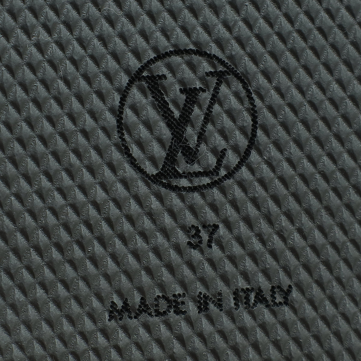 LO-LV bags 5837