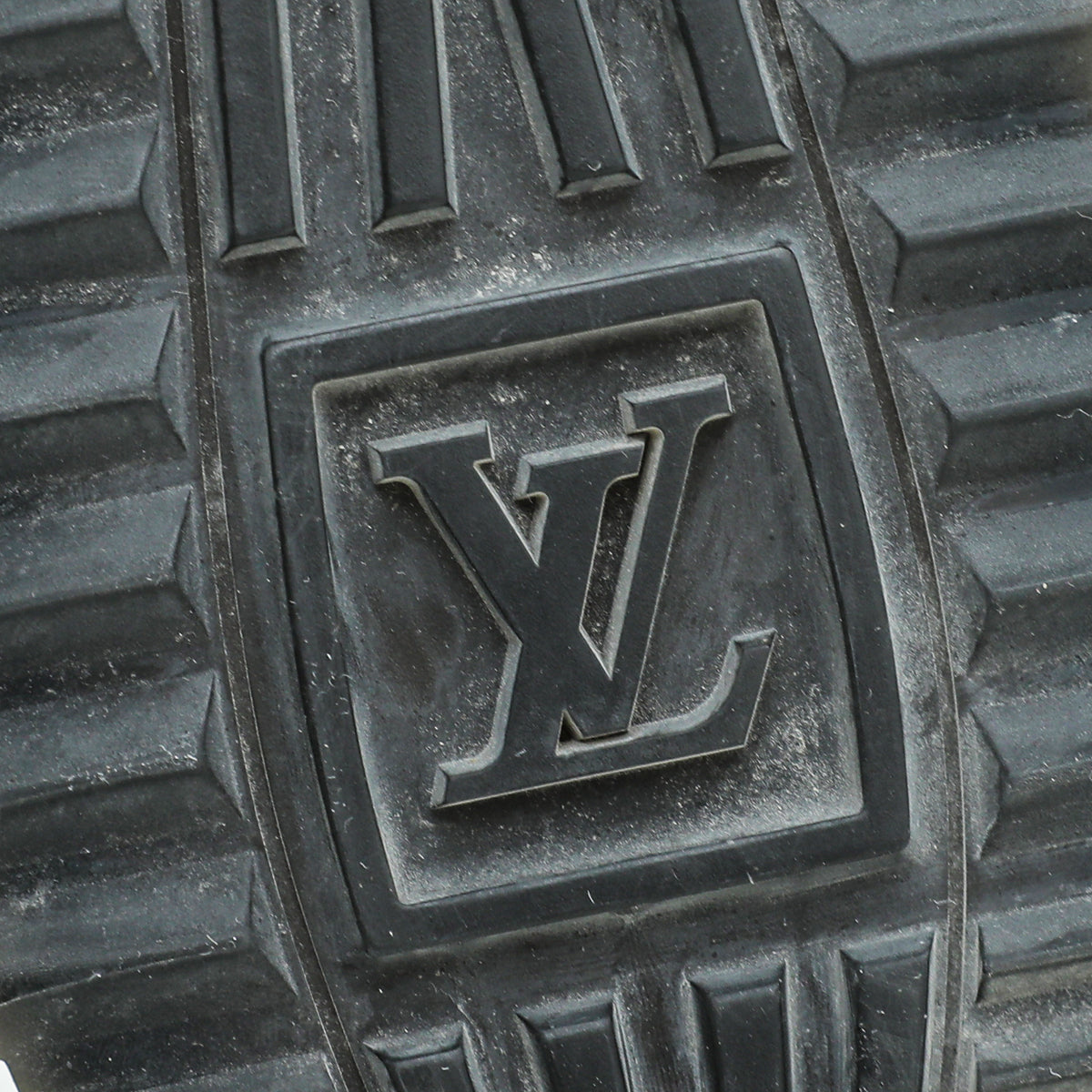 LO-LV bags 5970