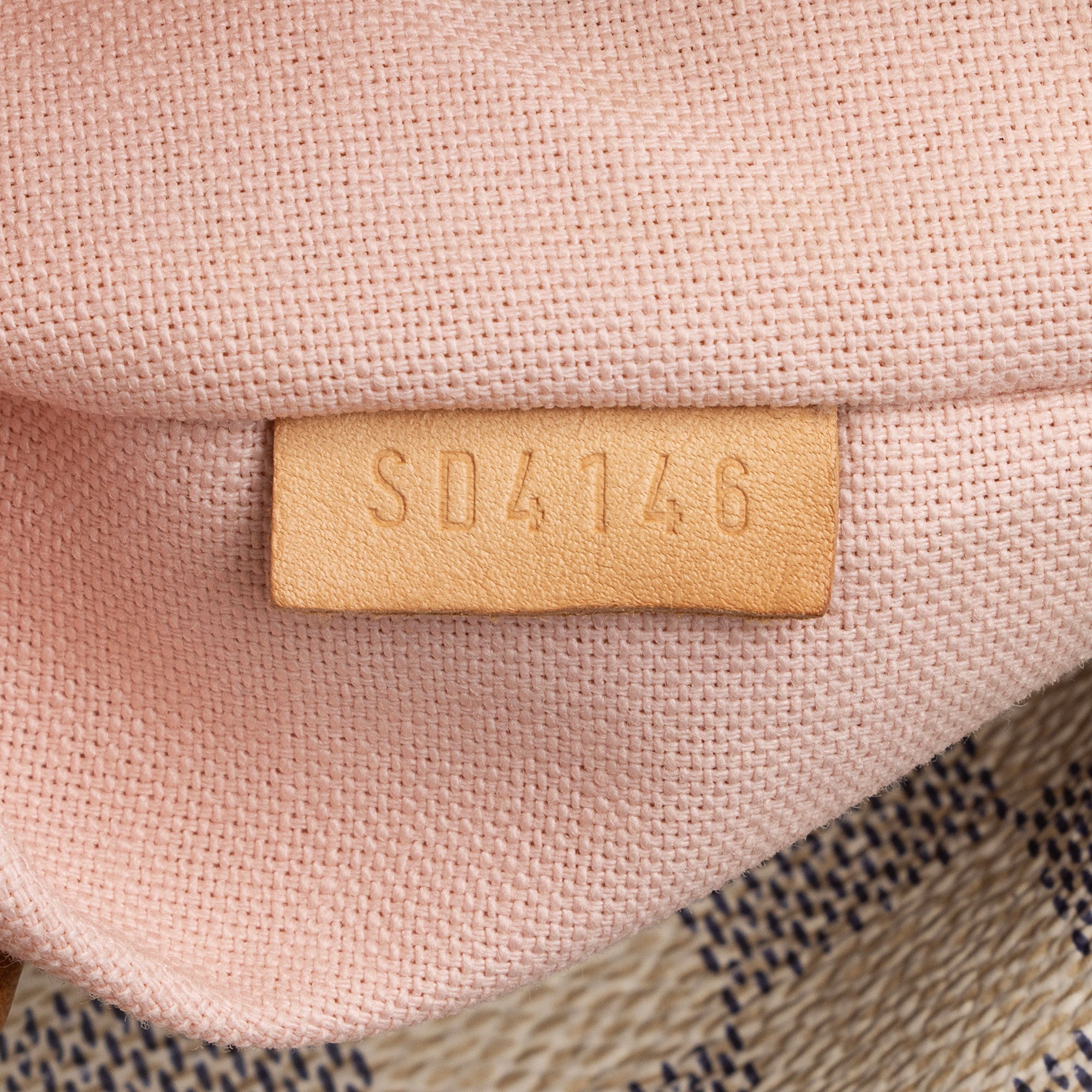 LO-LV bags 14360
