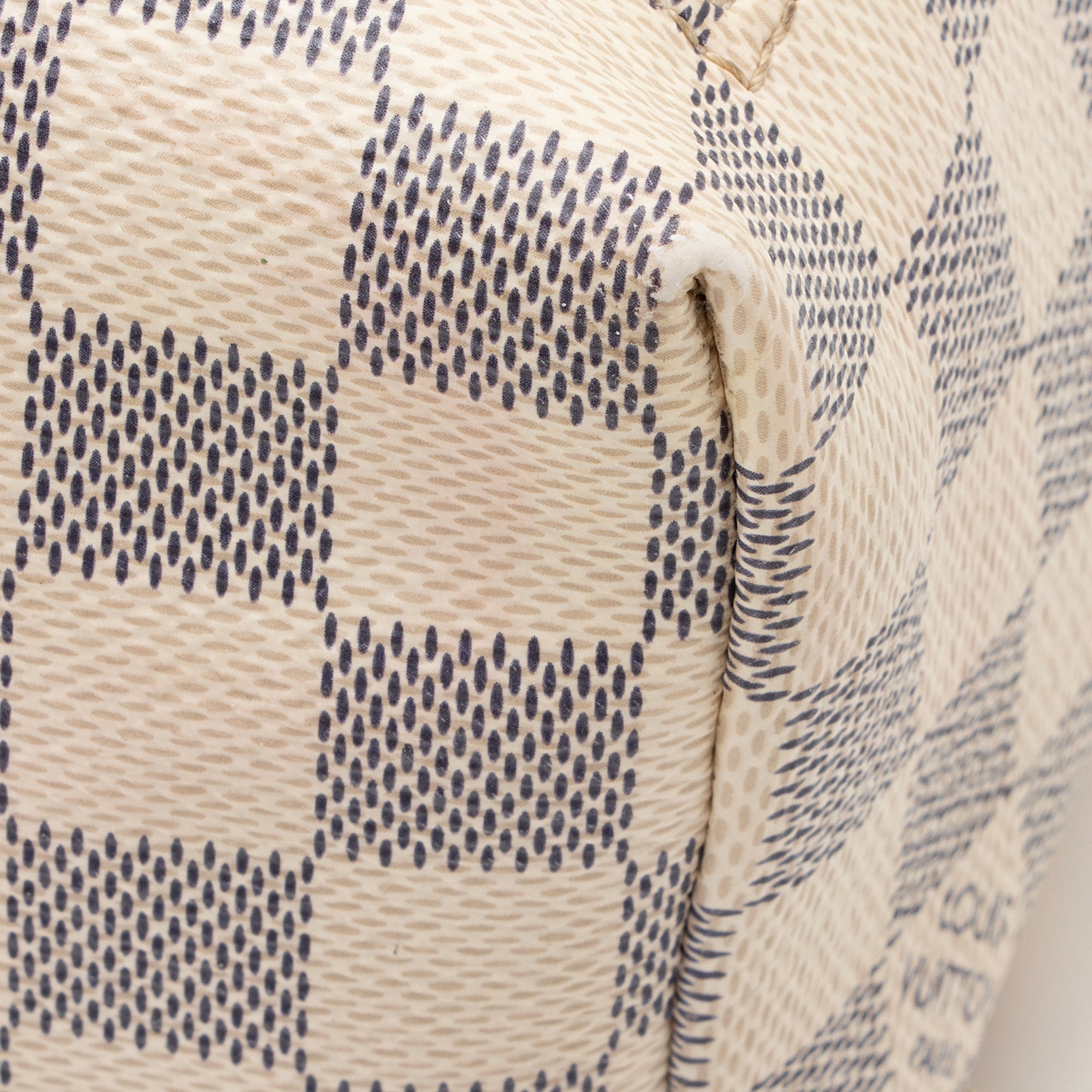 LO-LV bags 9060
