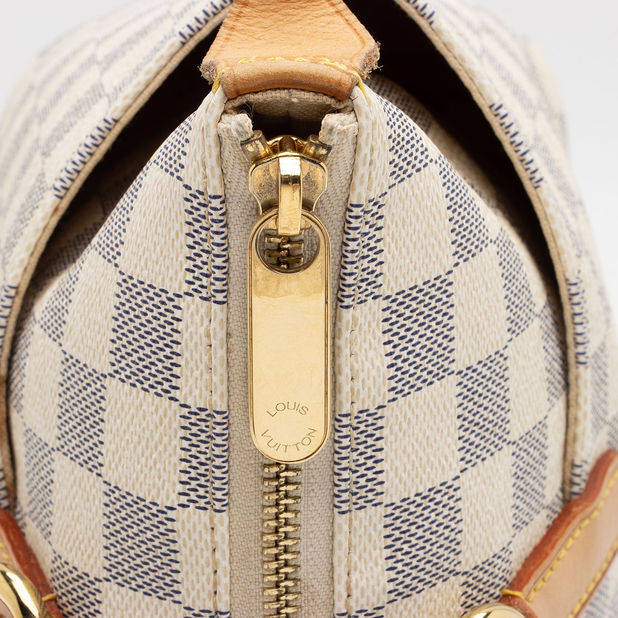 LO-LV bags 8951