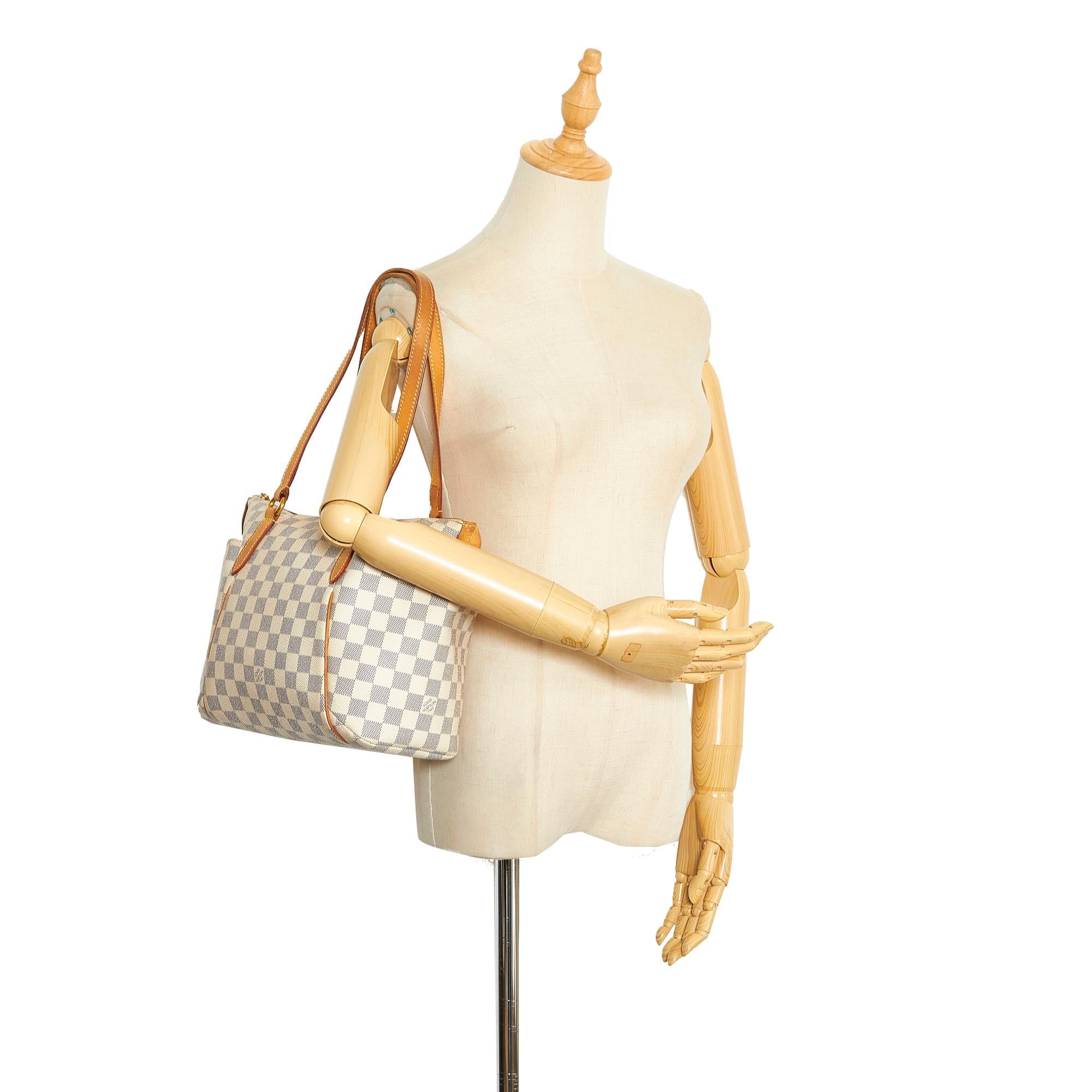 LO-LV bags 9299
