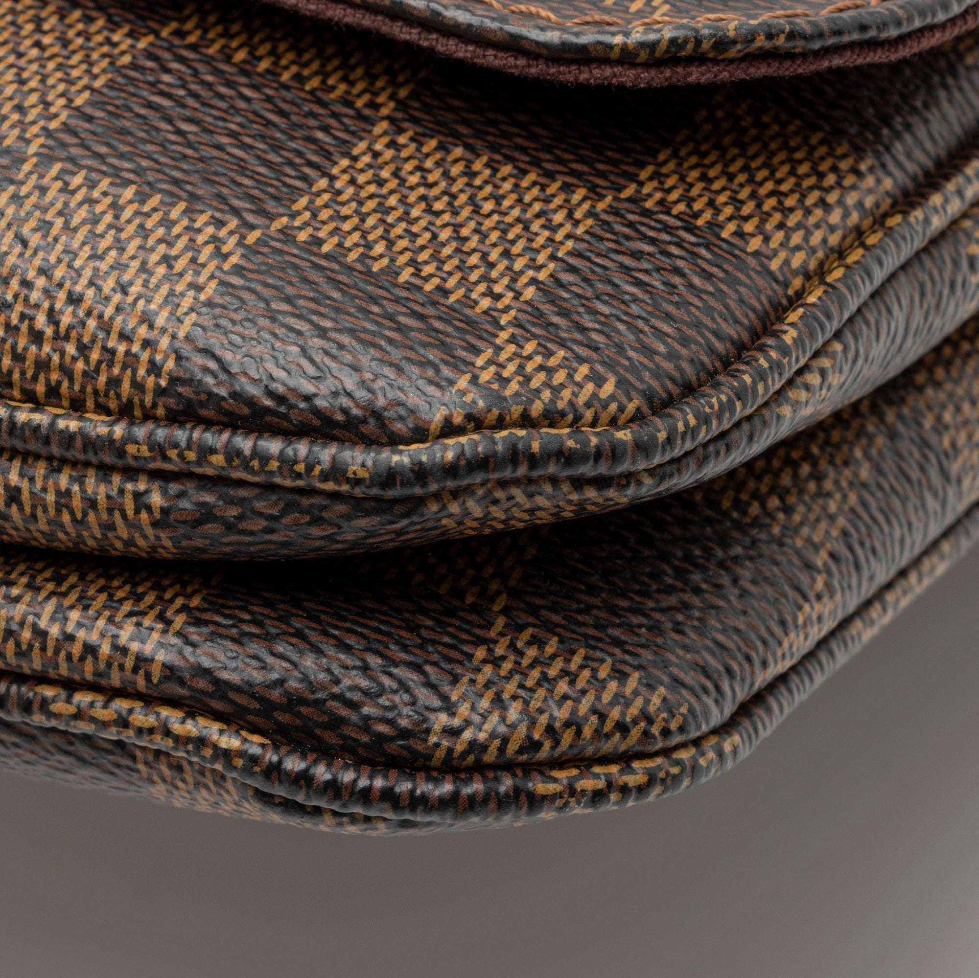 LO-LV bags 8404