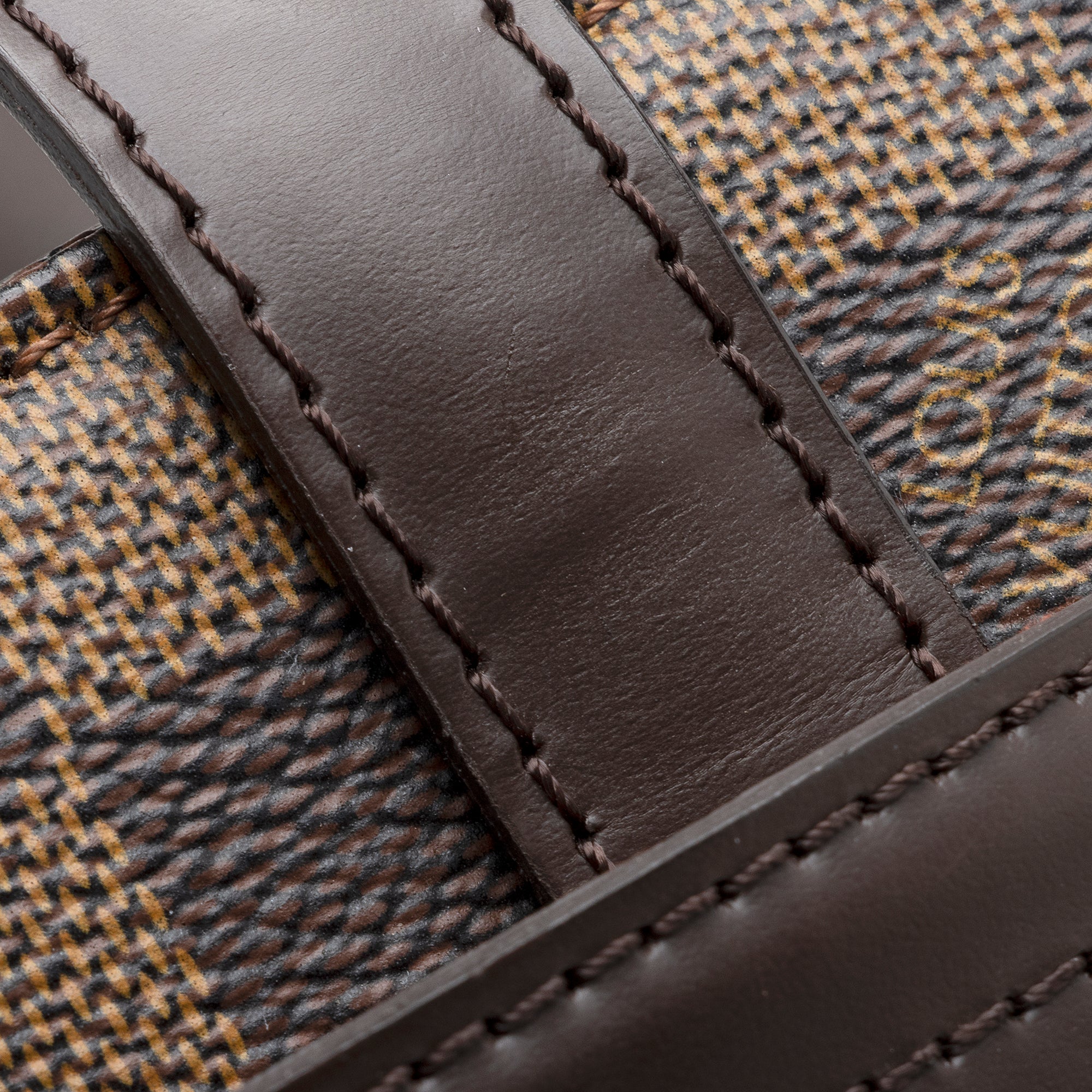 LO-LV bags 8407