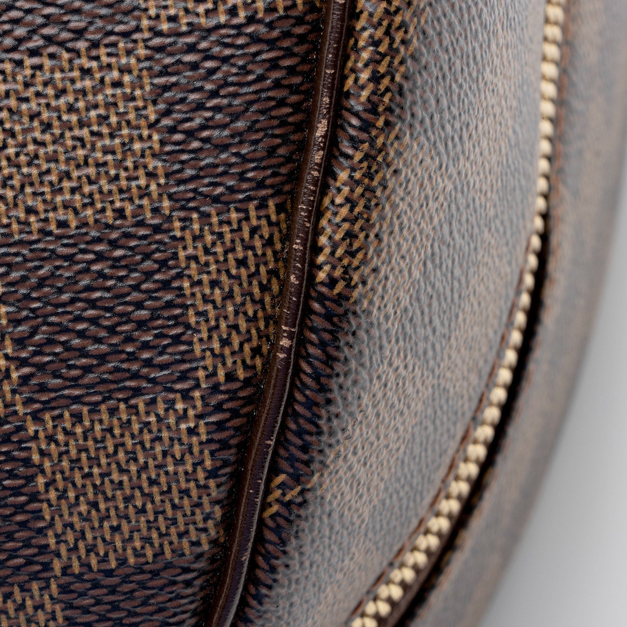 LO-LV bags 8396