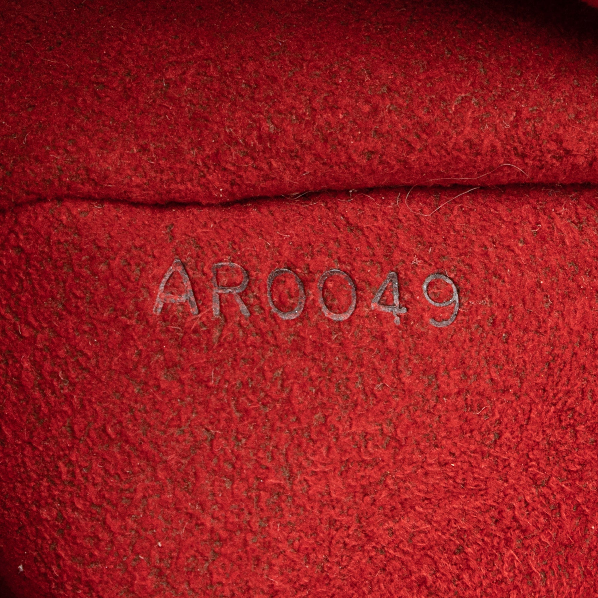 LO-LV bags 8172
