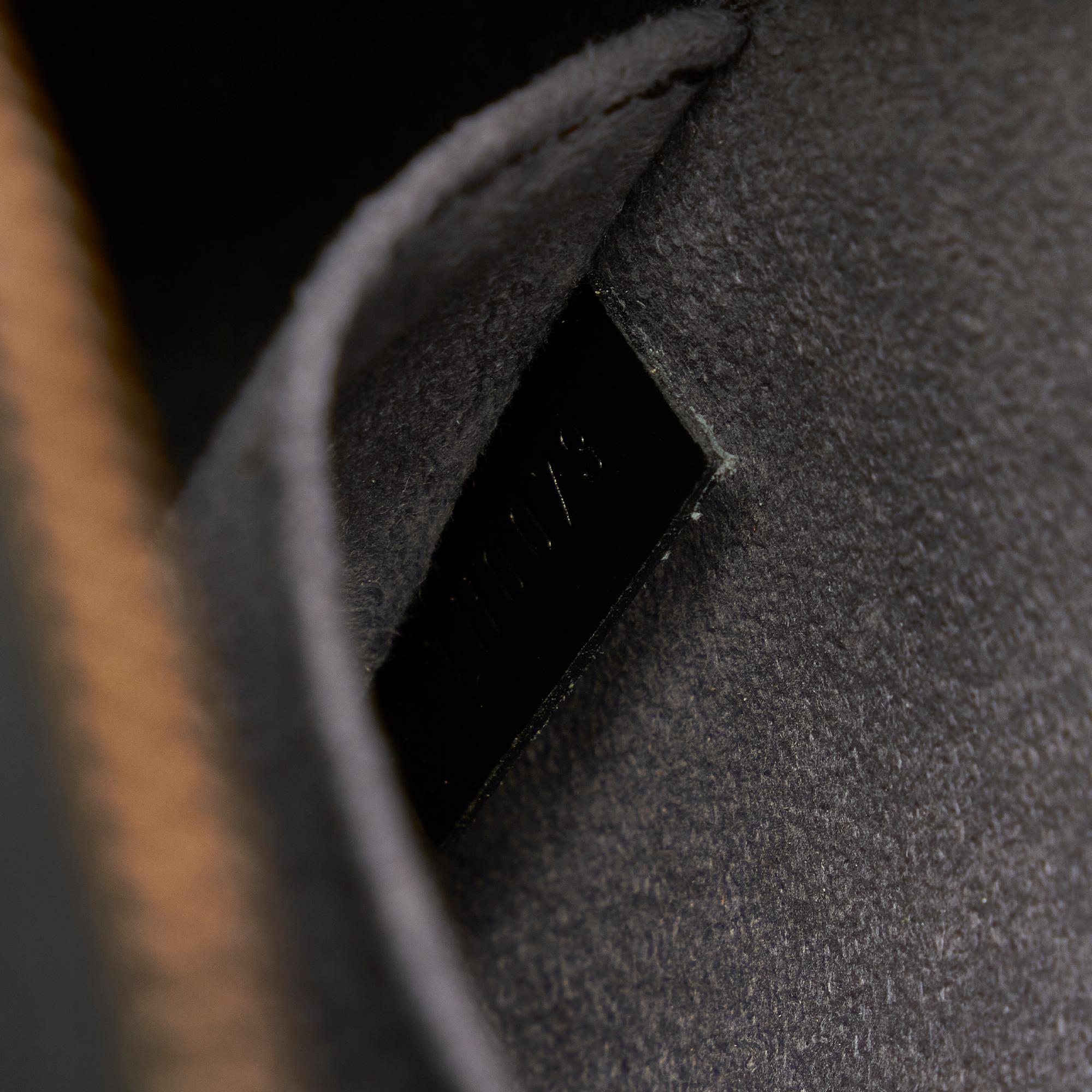 LO-LV bags 8876
