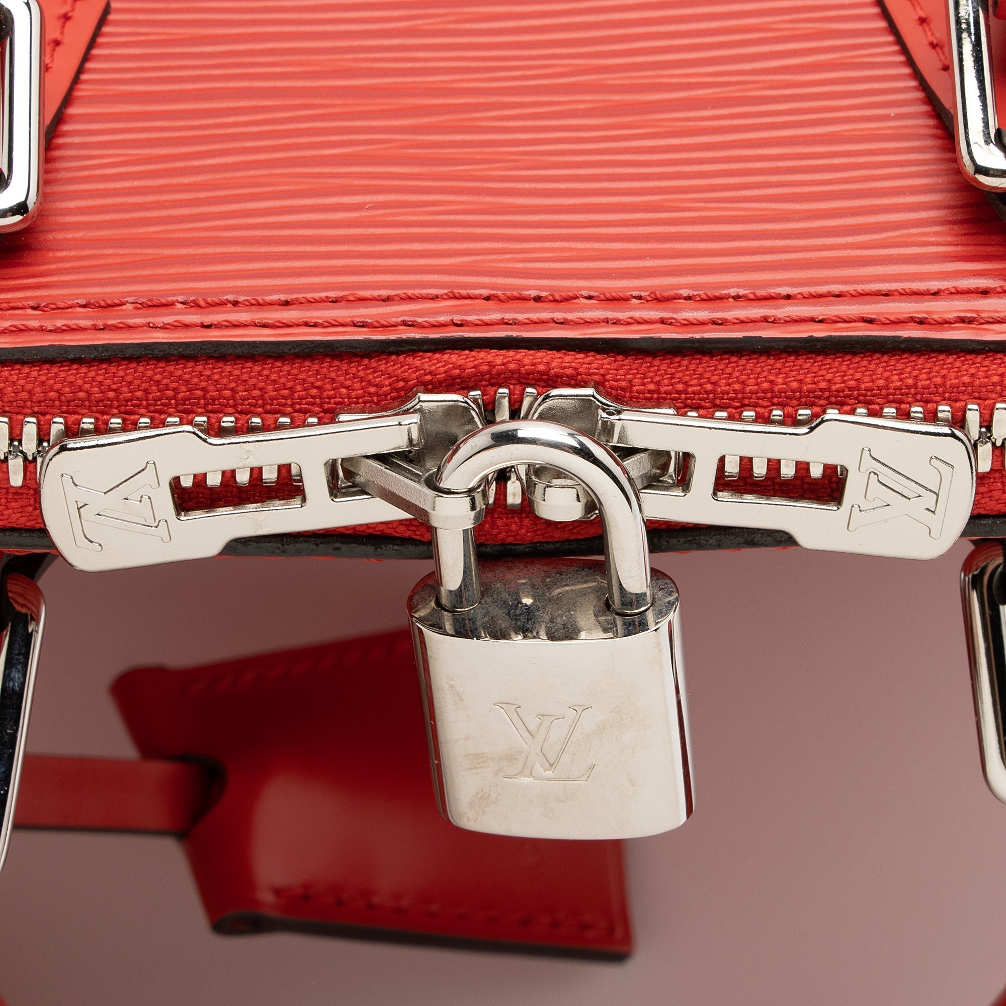 LO-LV bags 7575