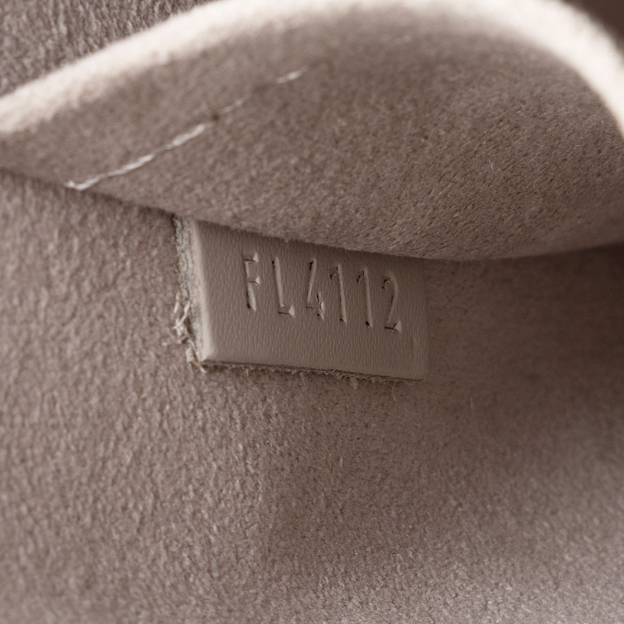 LO-LV bags 7821