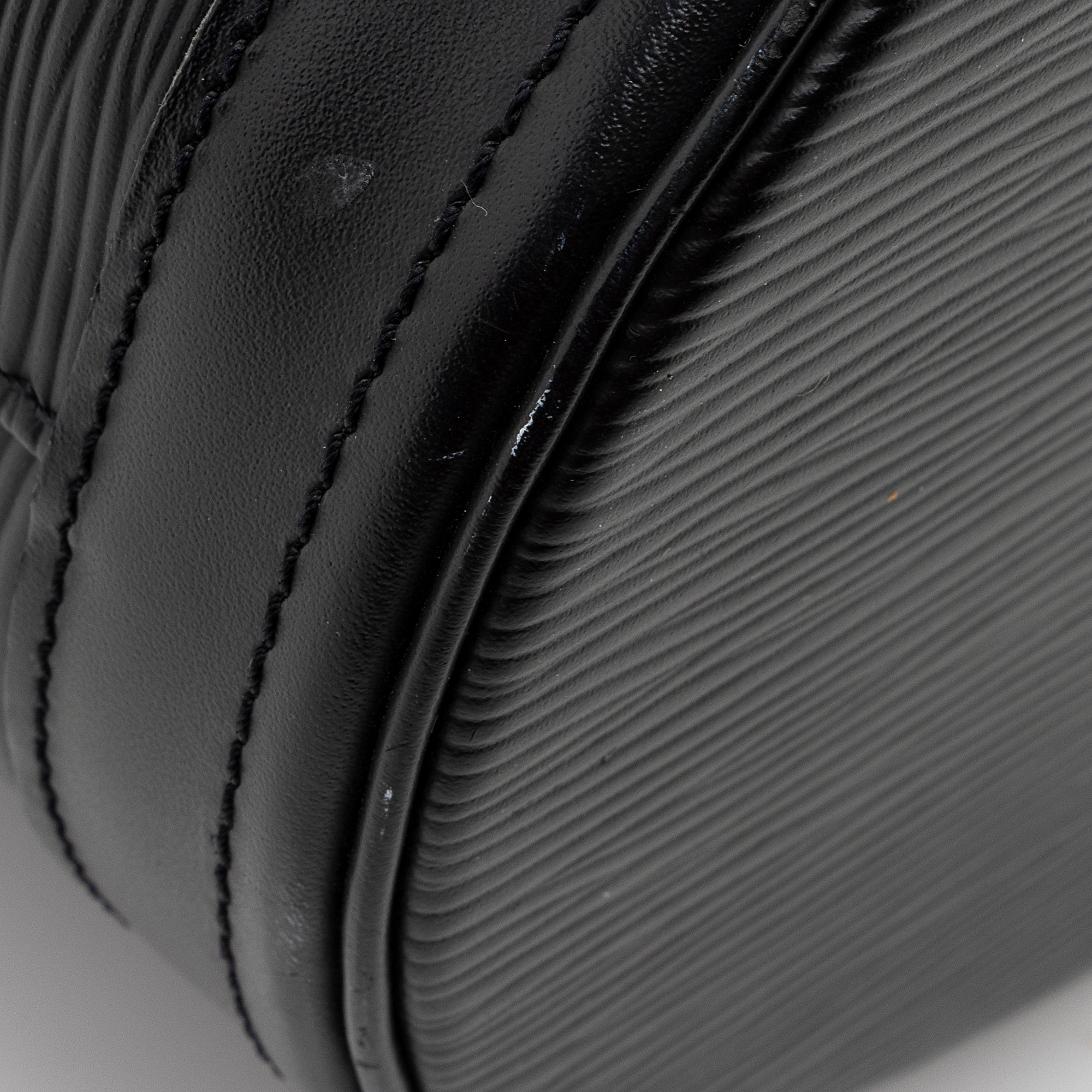 LO-LV bags 9804