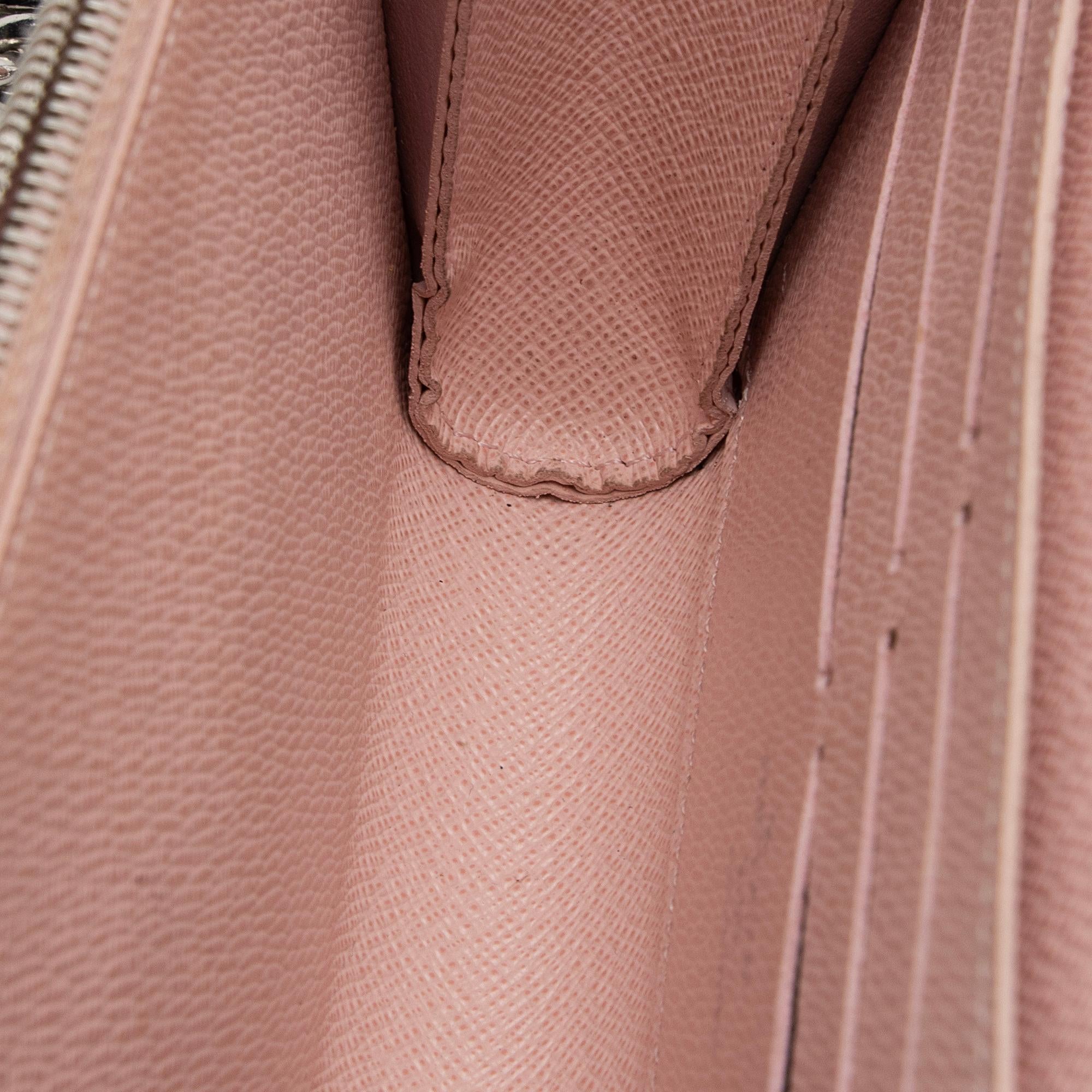 LO-LV bags 13708