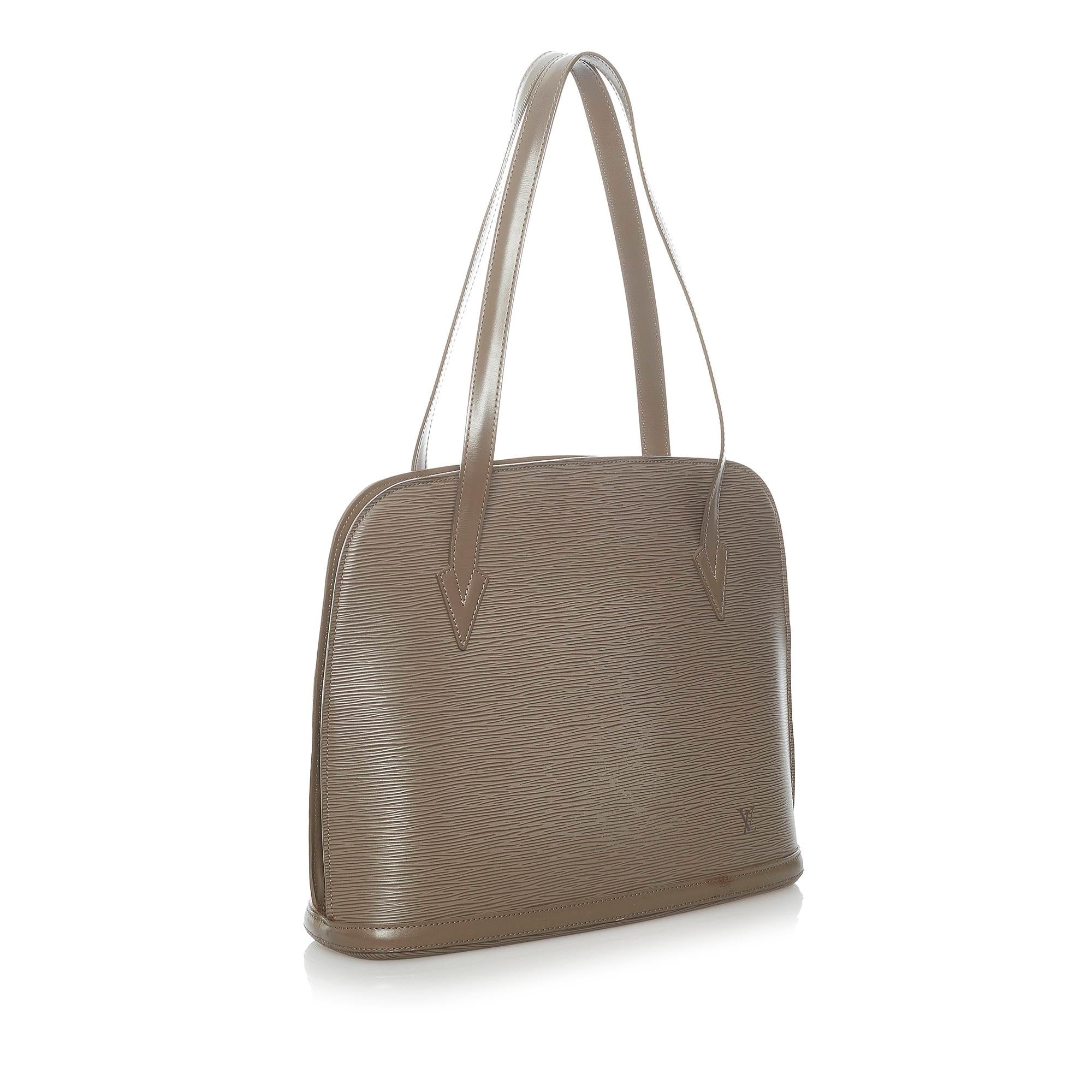 LO-LV bags 8868
