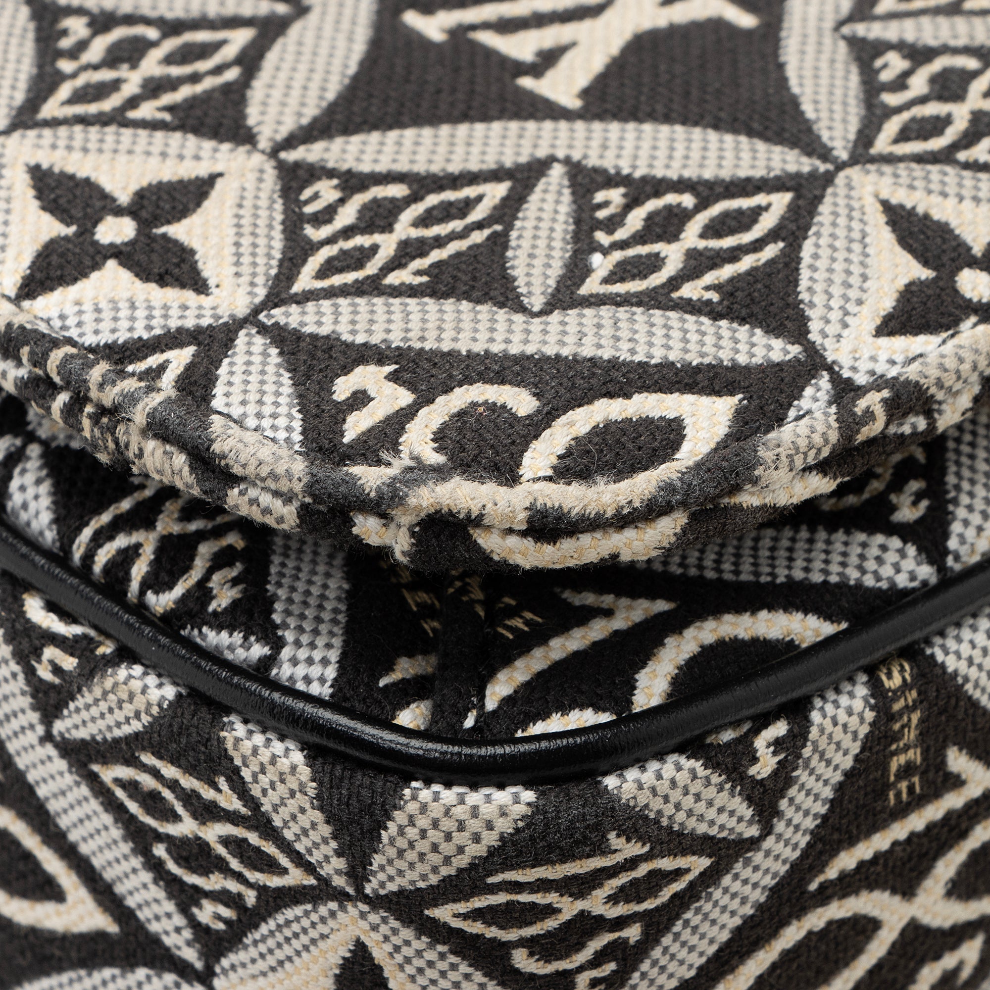 LO-LV bags 10903