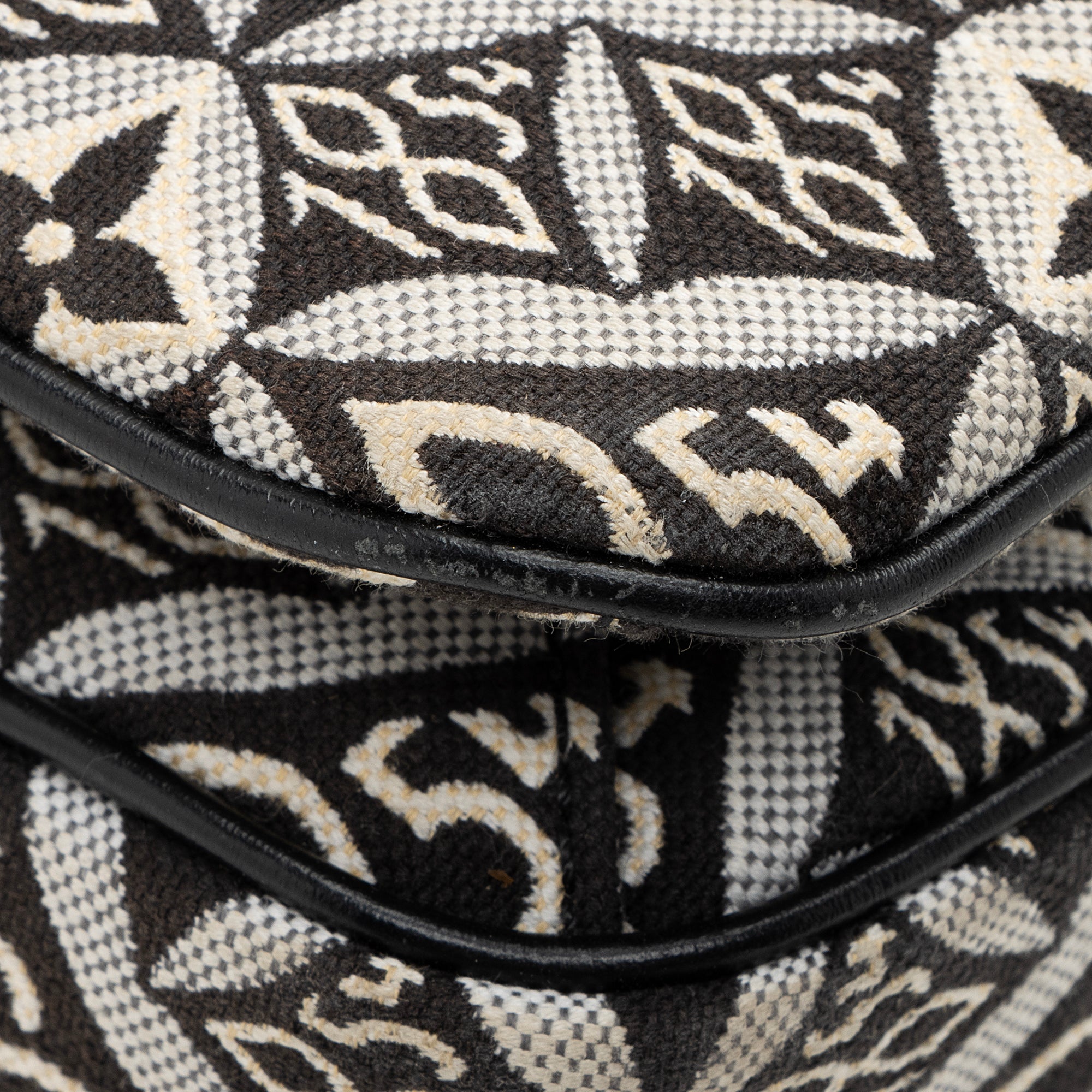 LO-LV bags 10903