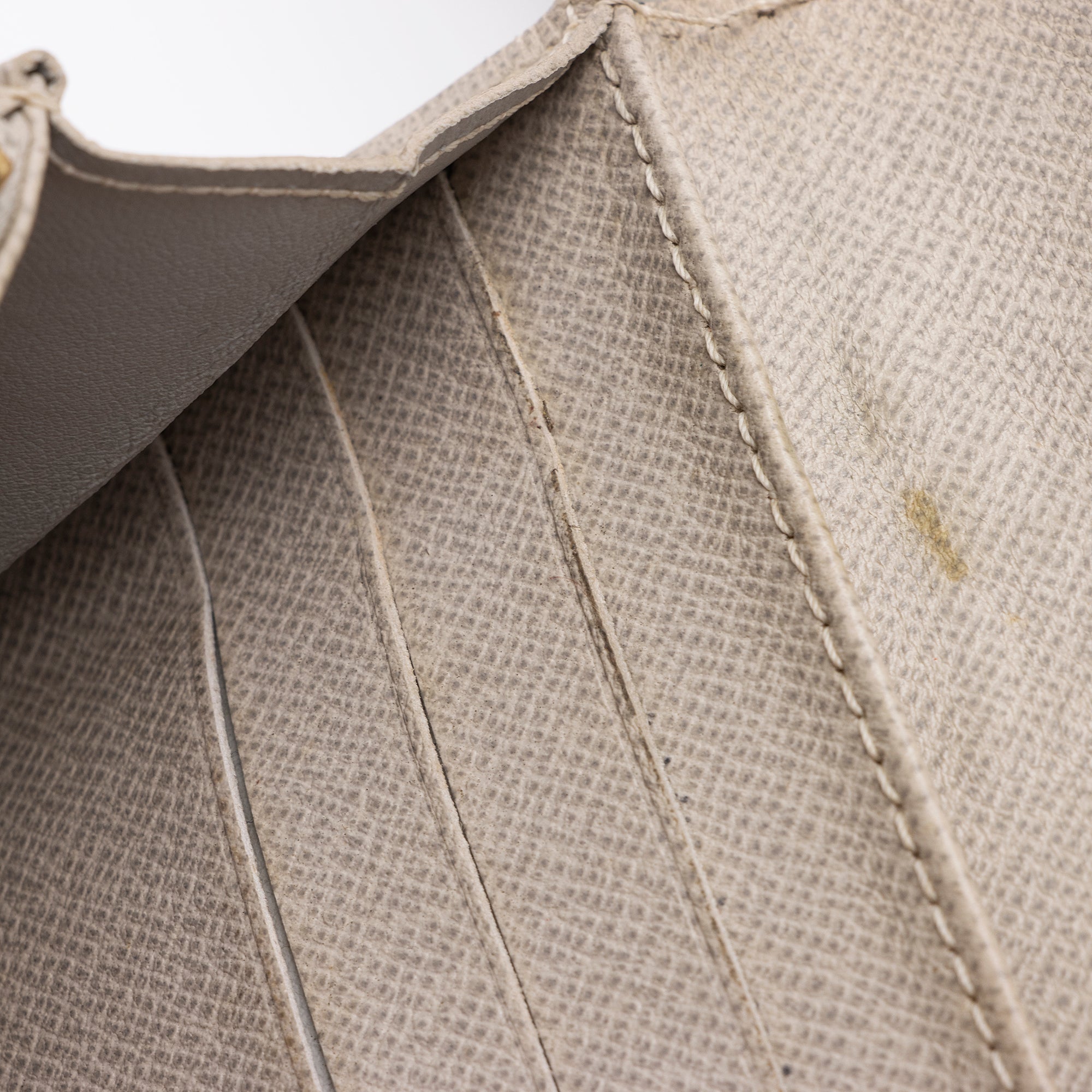 LO-LV bags 13325