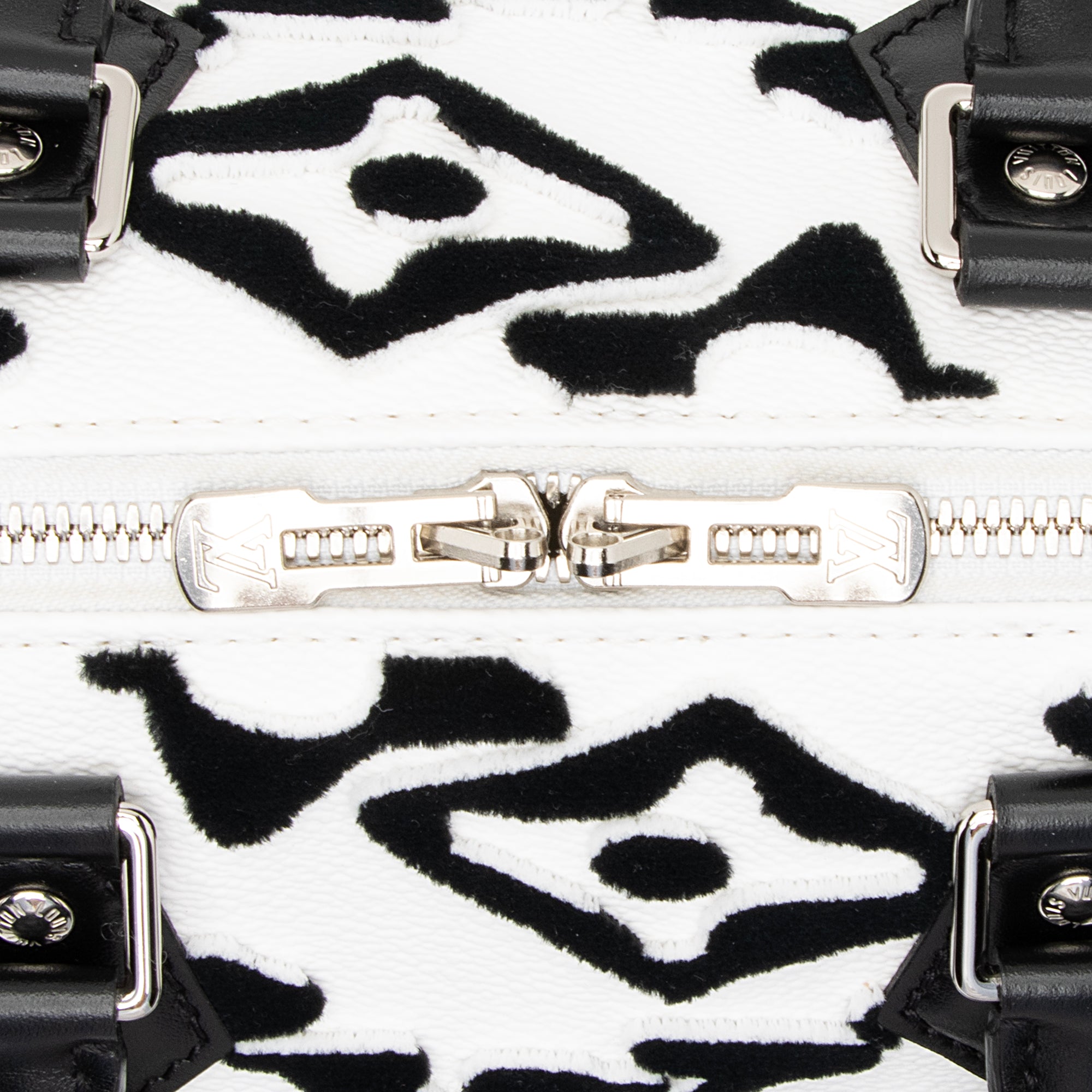 LO-LV bags 10874