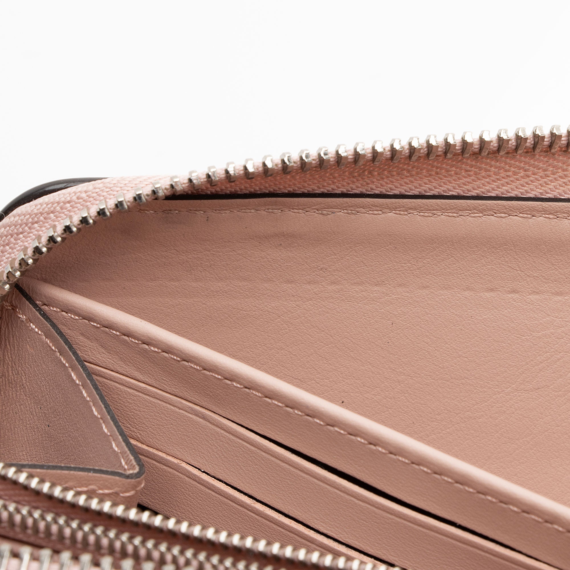 LO-LV bags 13371