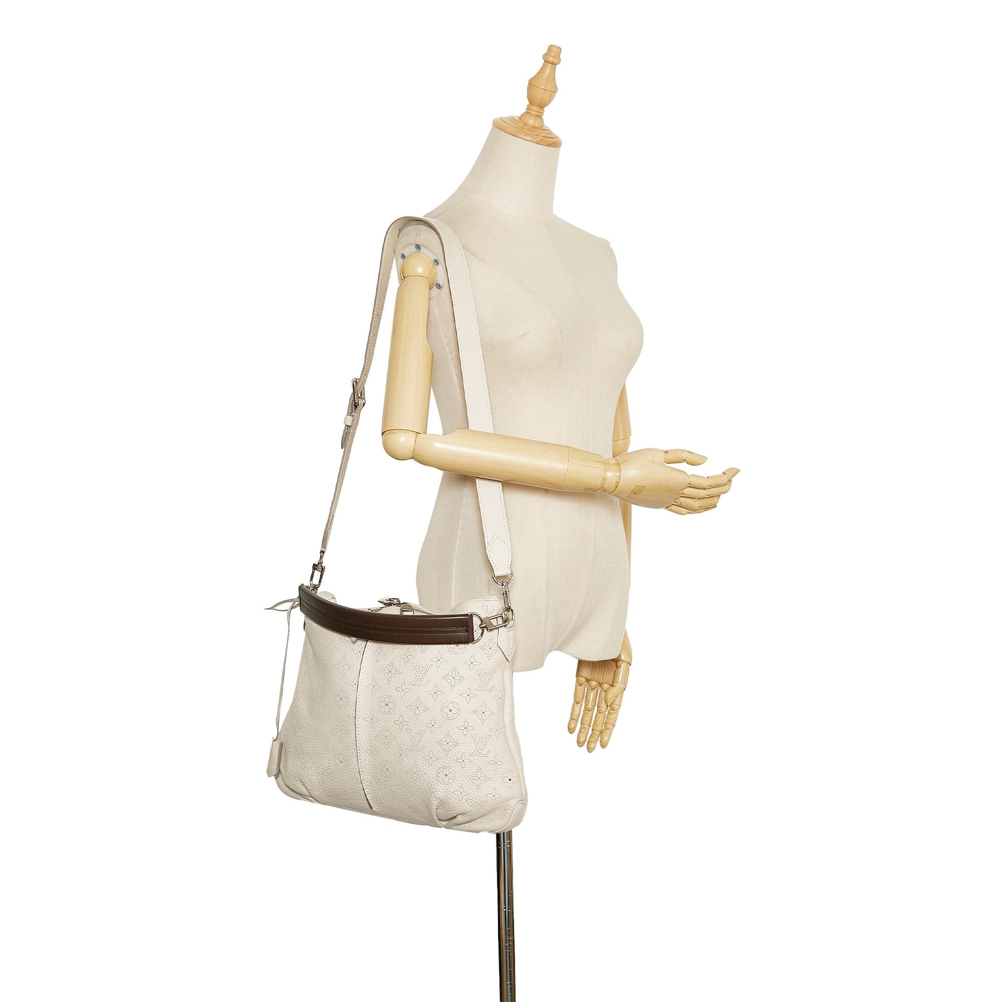 LO-LV bags 13698