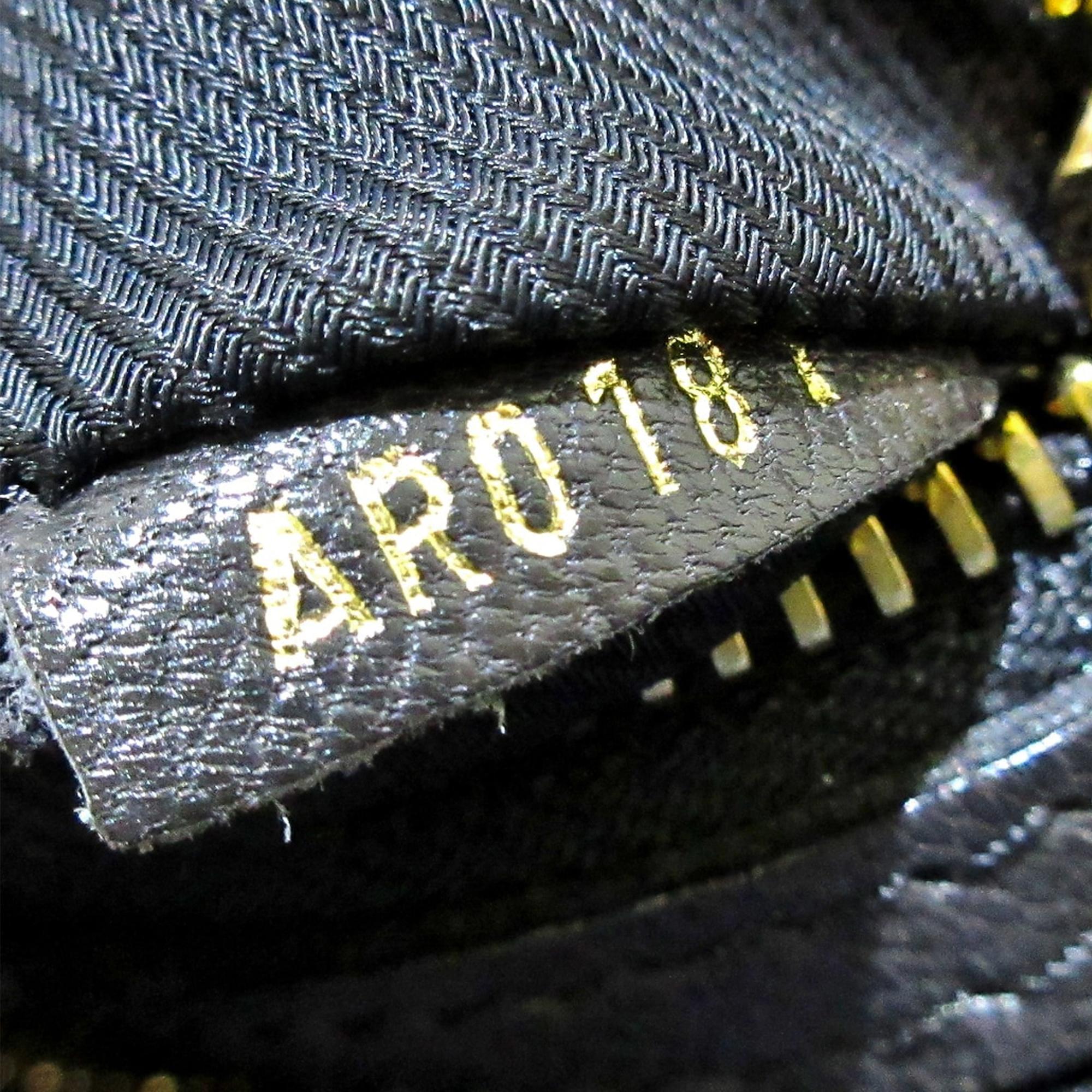 LO-LV bags 13552