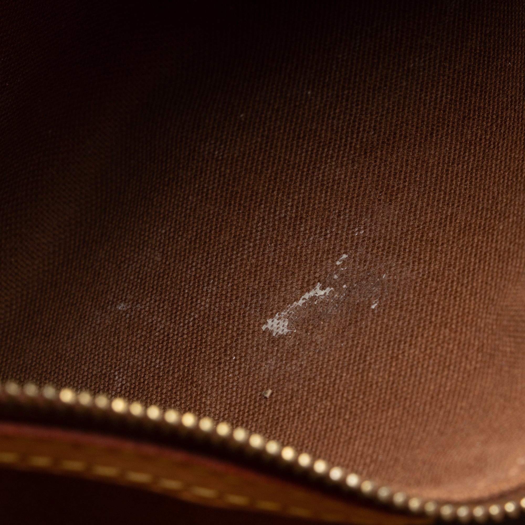 LO-LV bags 8063