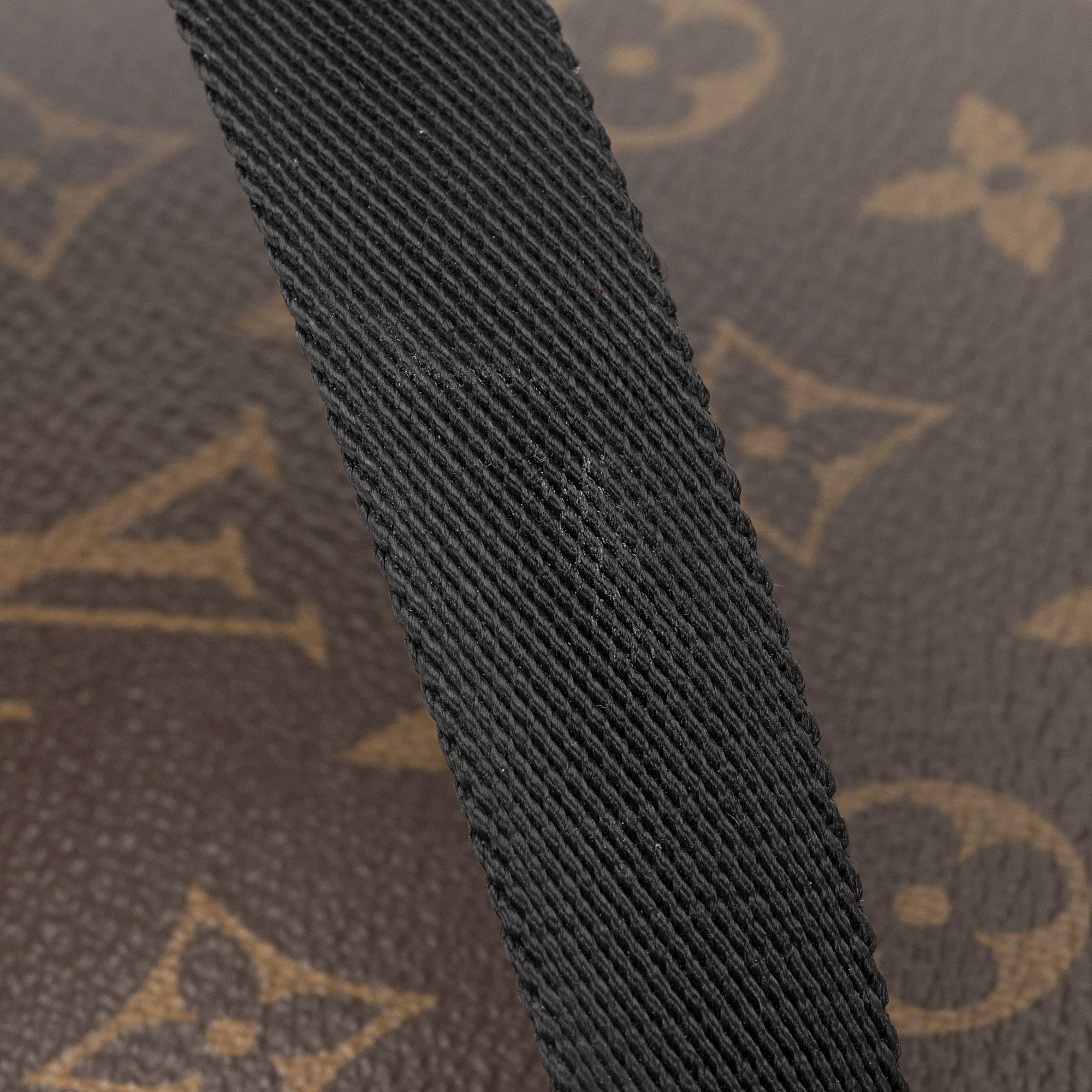 LO-LV bags 14066