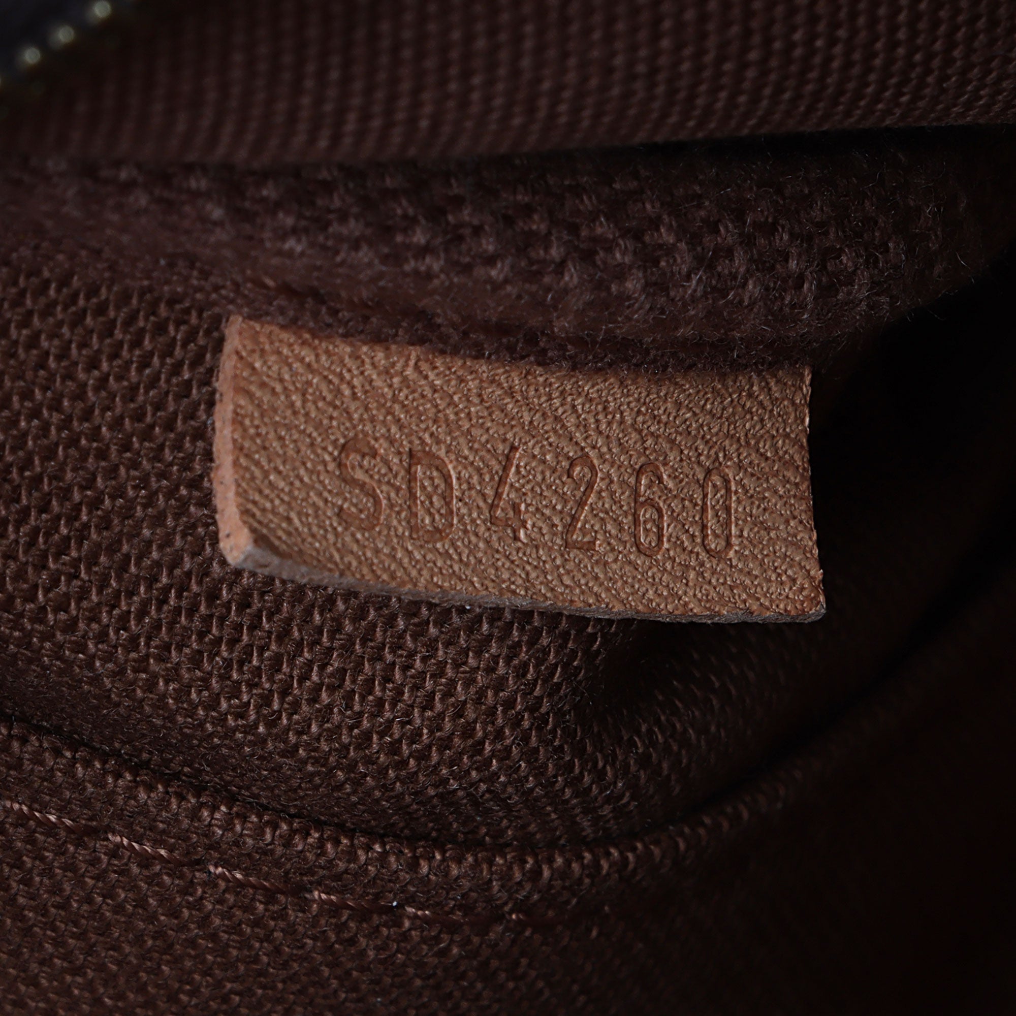 LO-LV bags 8423