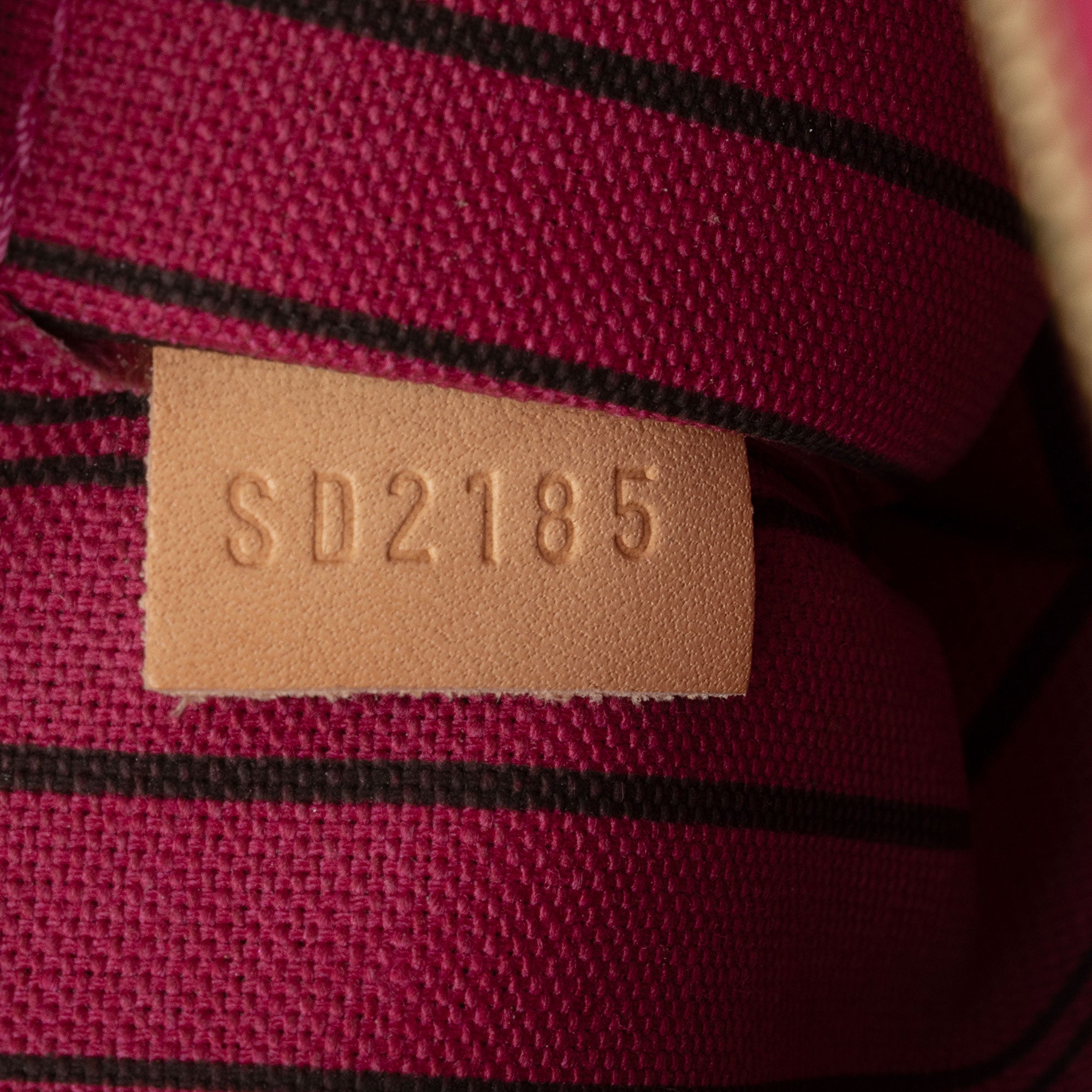 LO-LV bags 8472